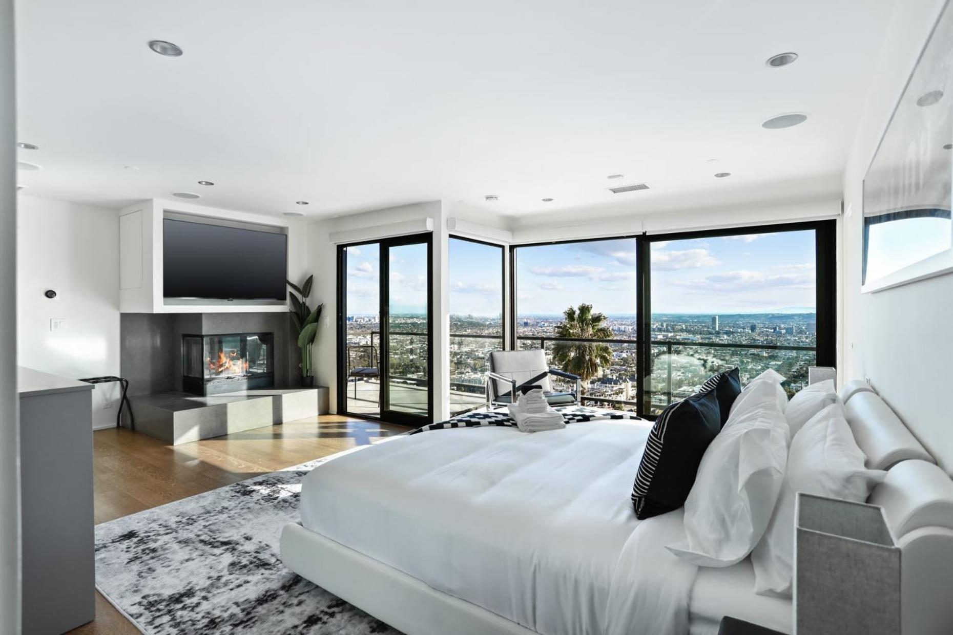 New Listing Stunning Jetliner View Private Villa *