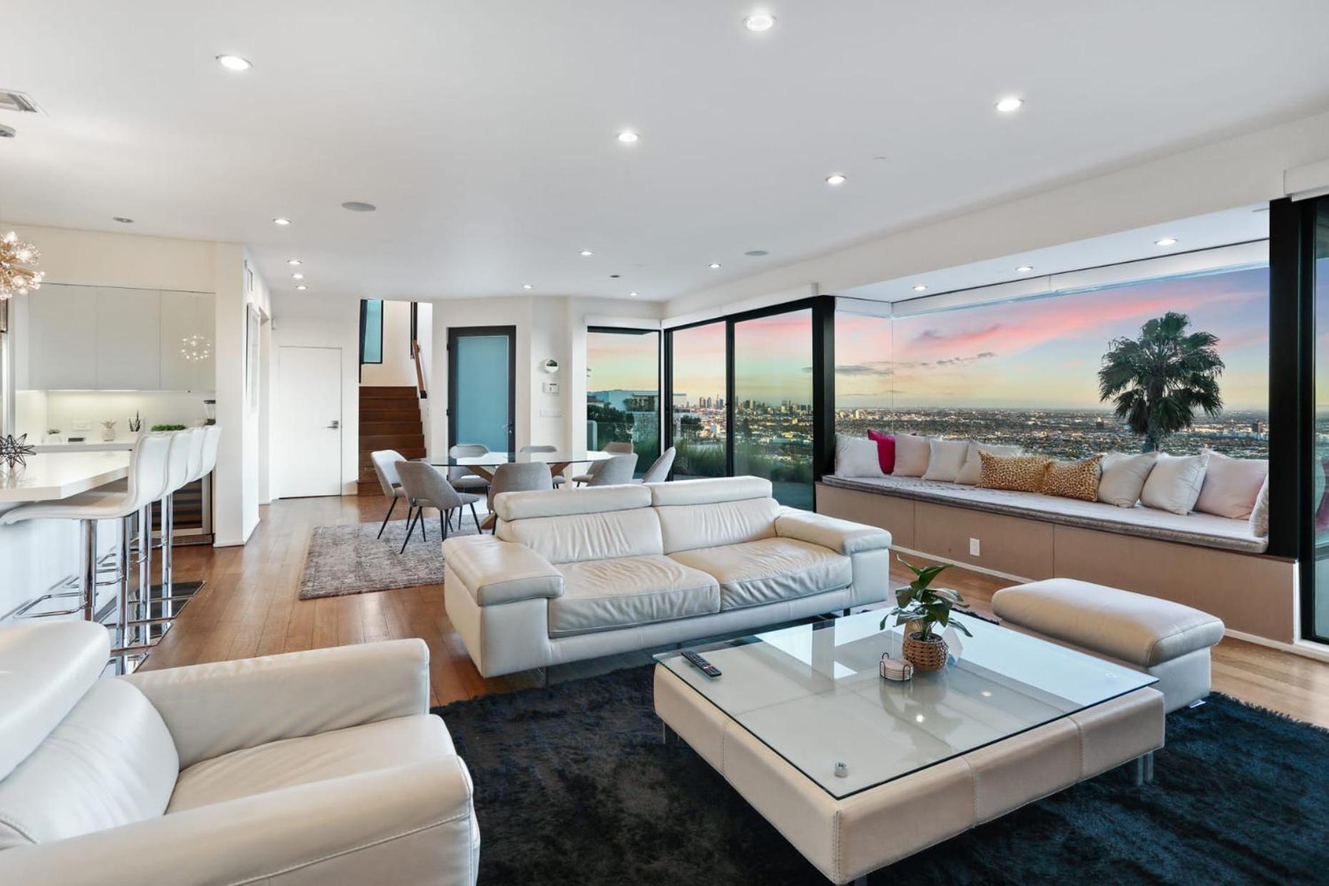 Villa New Listing Stunning Jetliner View Private Los Angeles