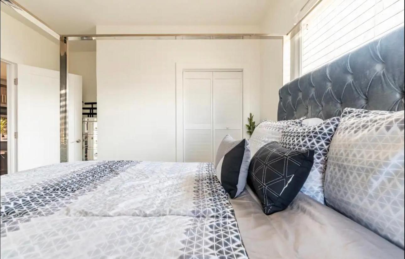 Gorgeous Dtla W/ View + Hot Tub! * Los Angeles