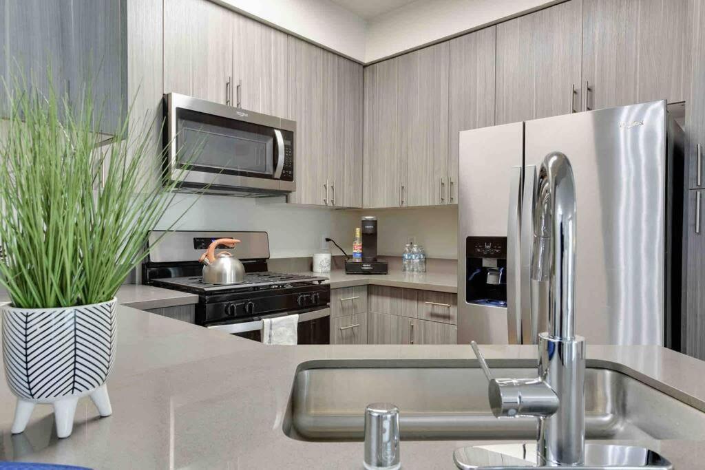 Apartamento Nautical 2 Bedroom In The Of Heart Marina Del Rey