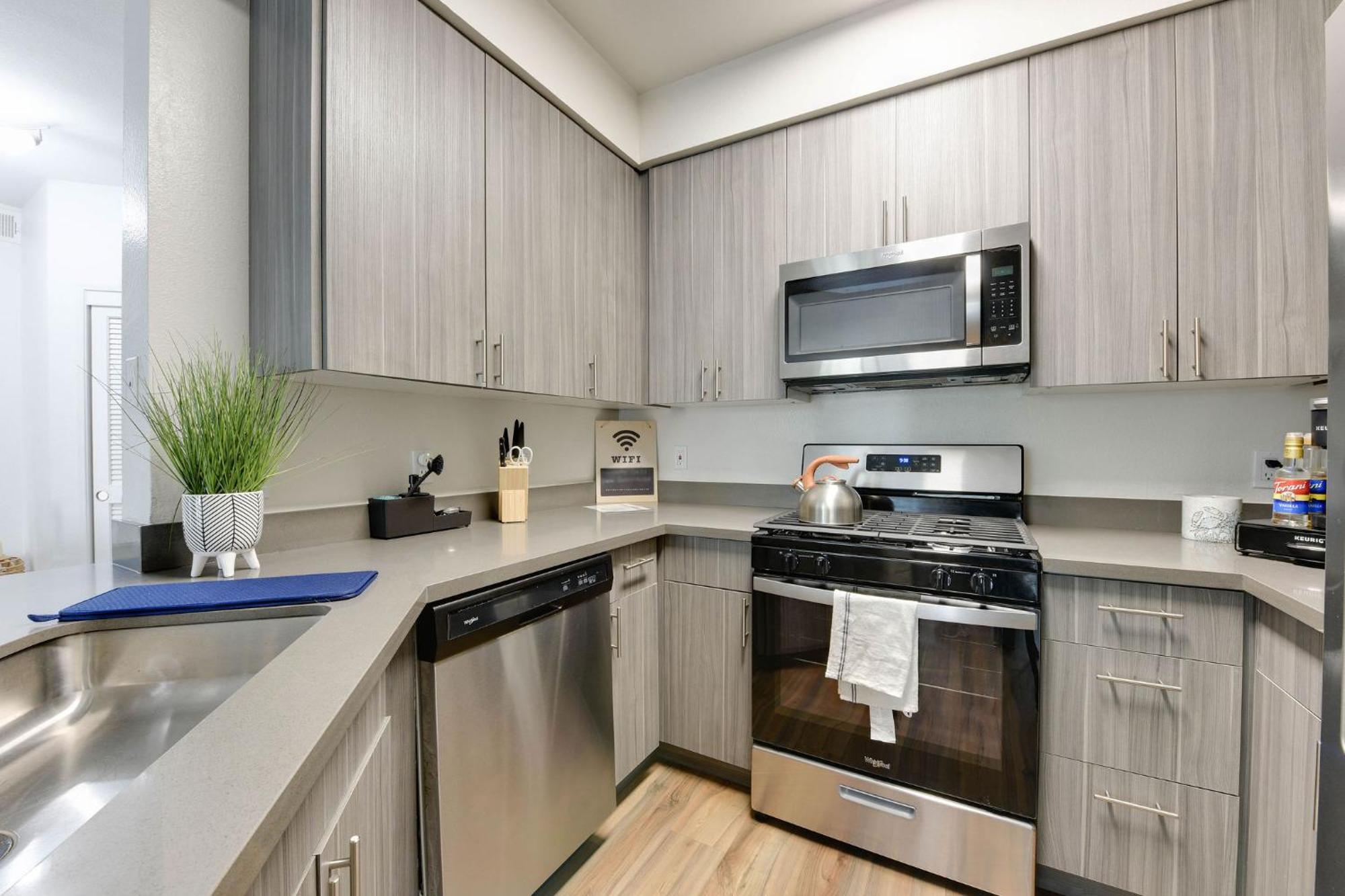 Nautical 2 Bedroom In The Of Heart Marina Del Rey Los Angeles