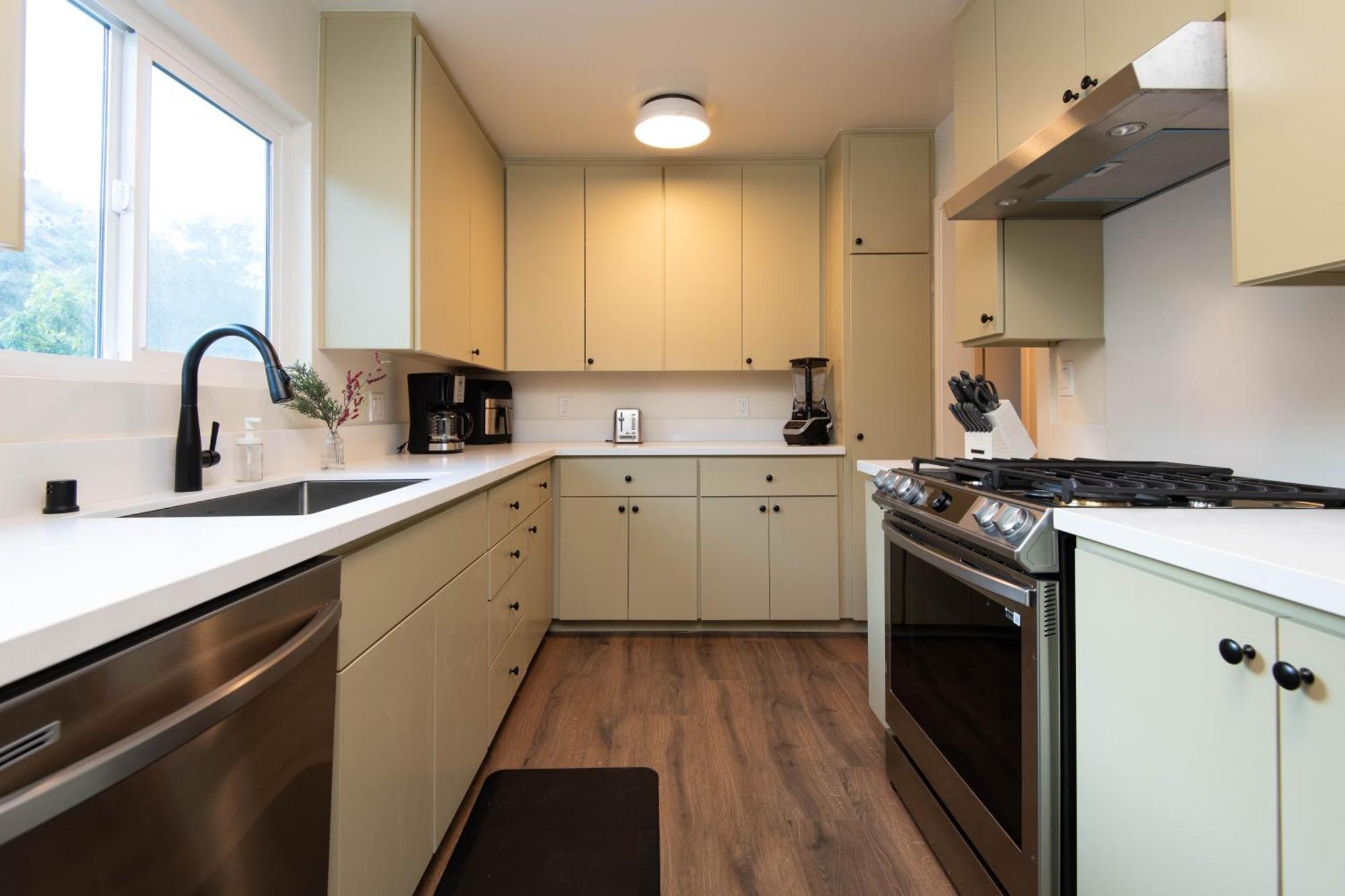 Superb Near Dtla Apartment *