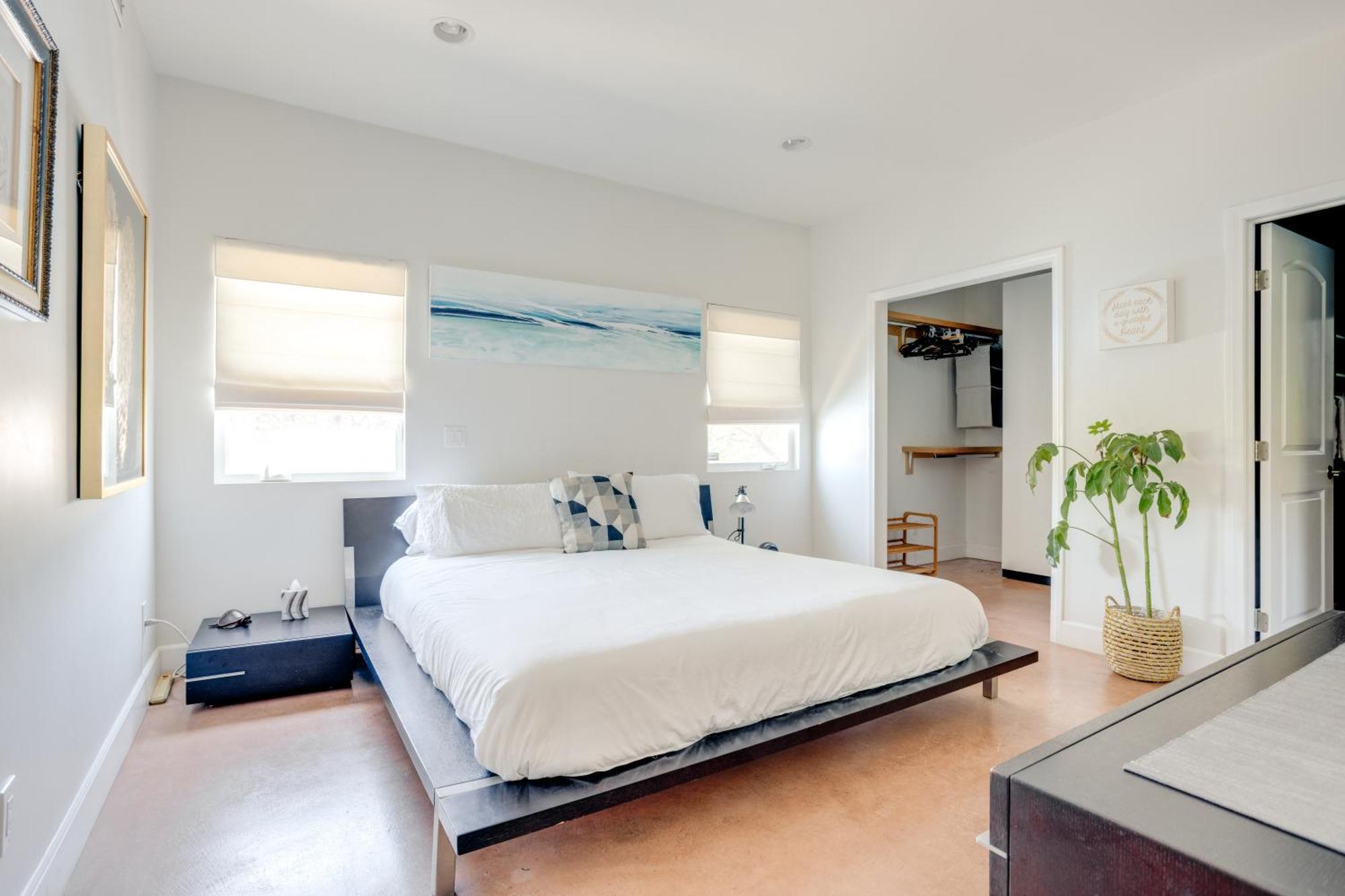 Fabulous For Families & Business 5/3 + 1/1 Holiday home *