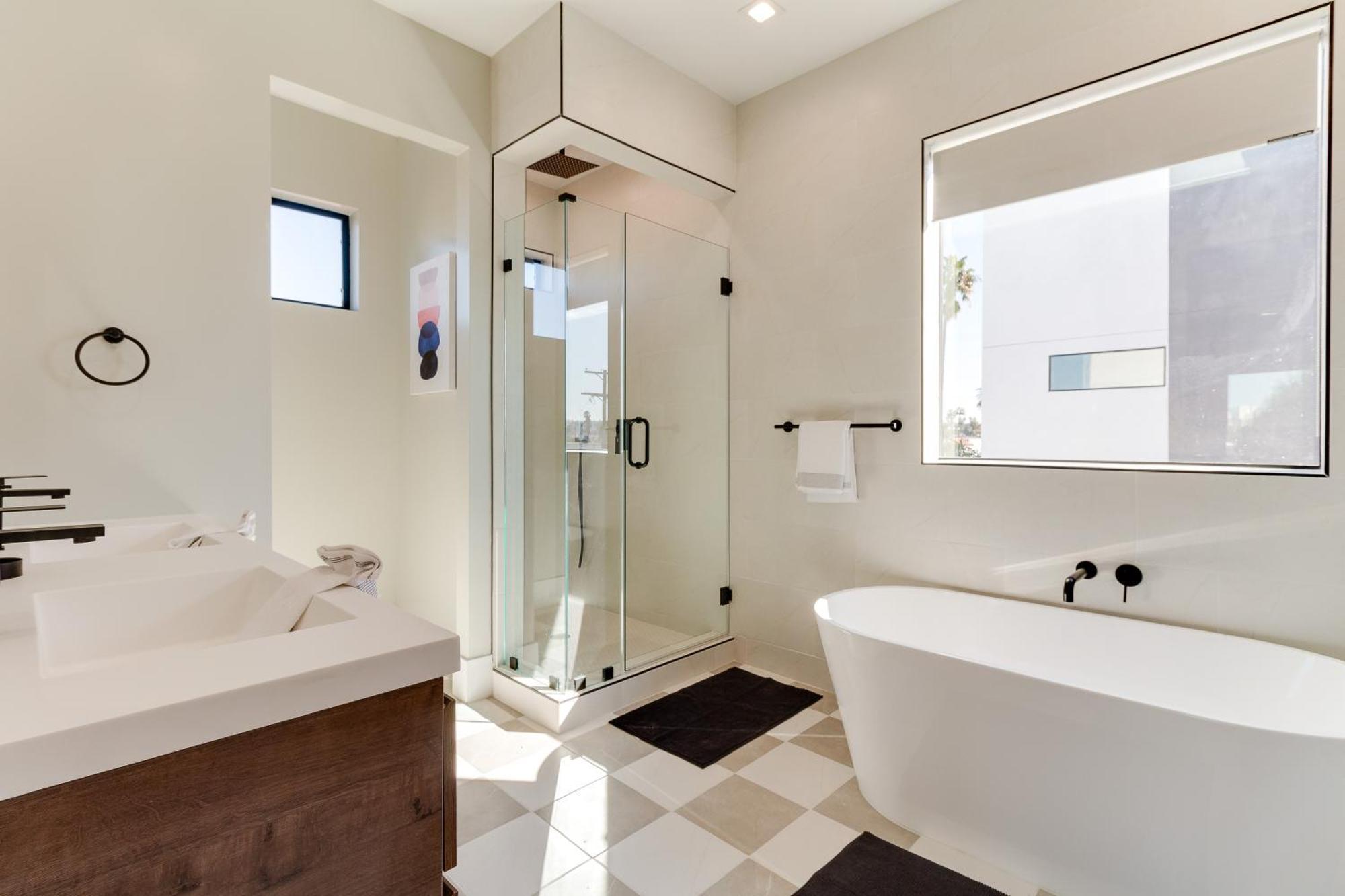 Brand New Modern 4 Bedroom House Pickfair Village
