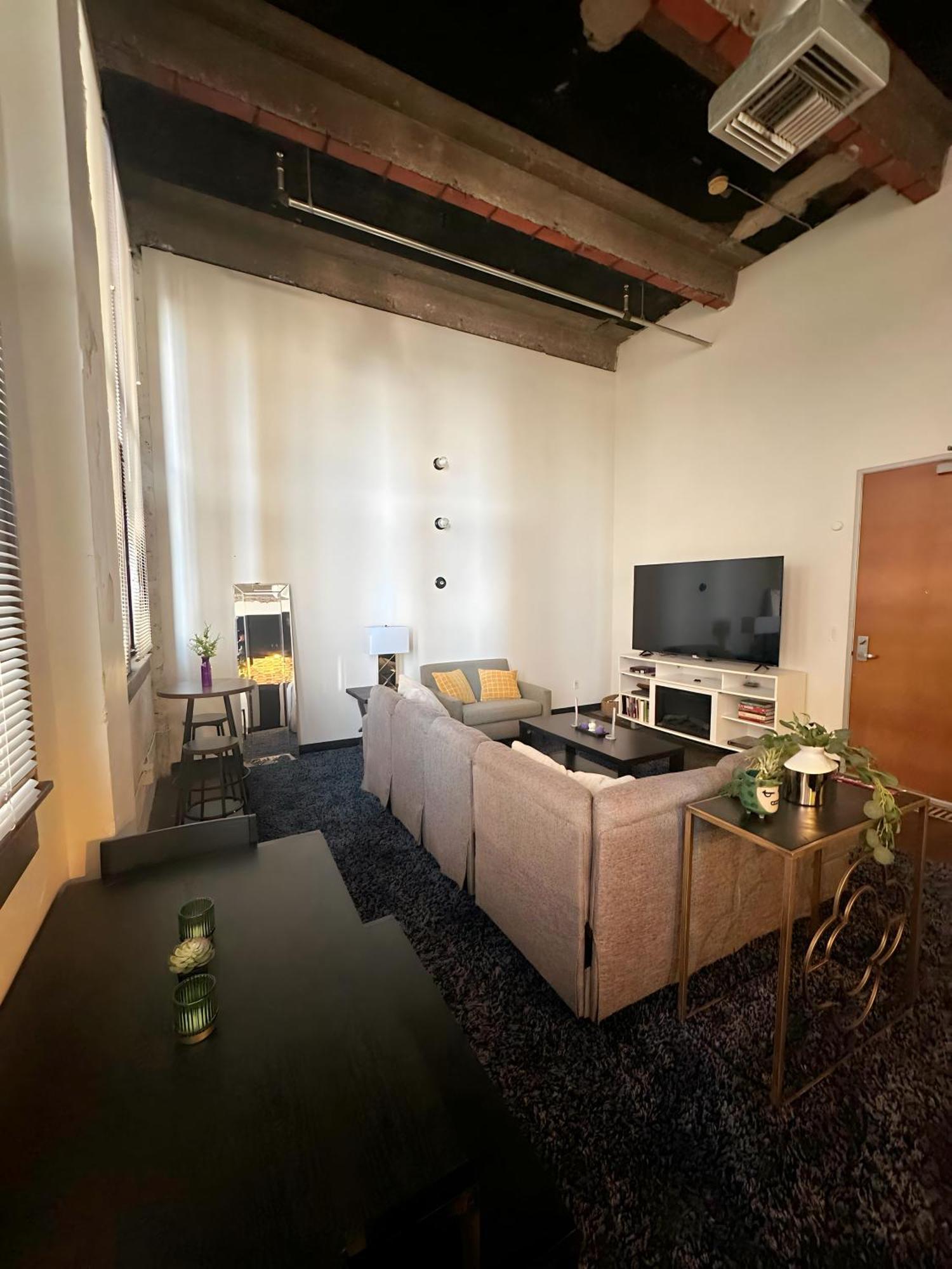 The Continental Dtla Loft Acomodação com café da manhã 