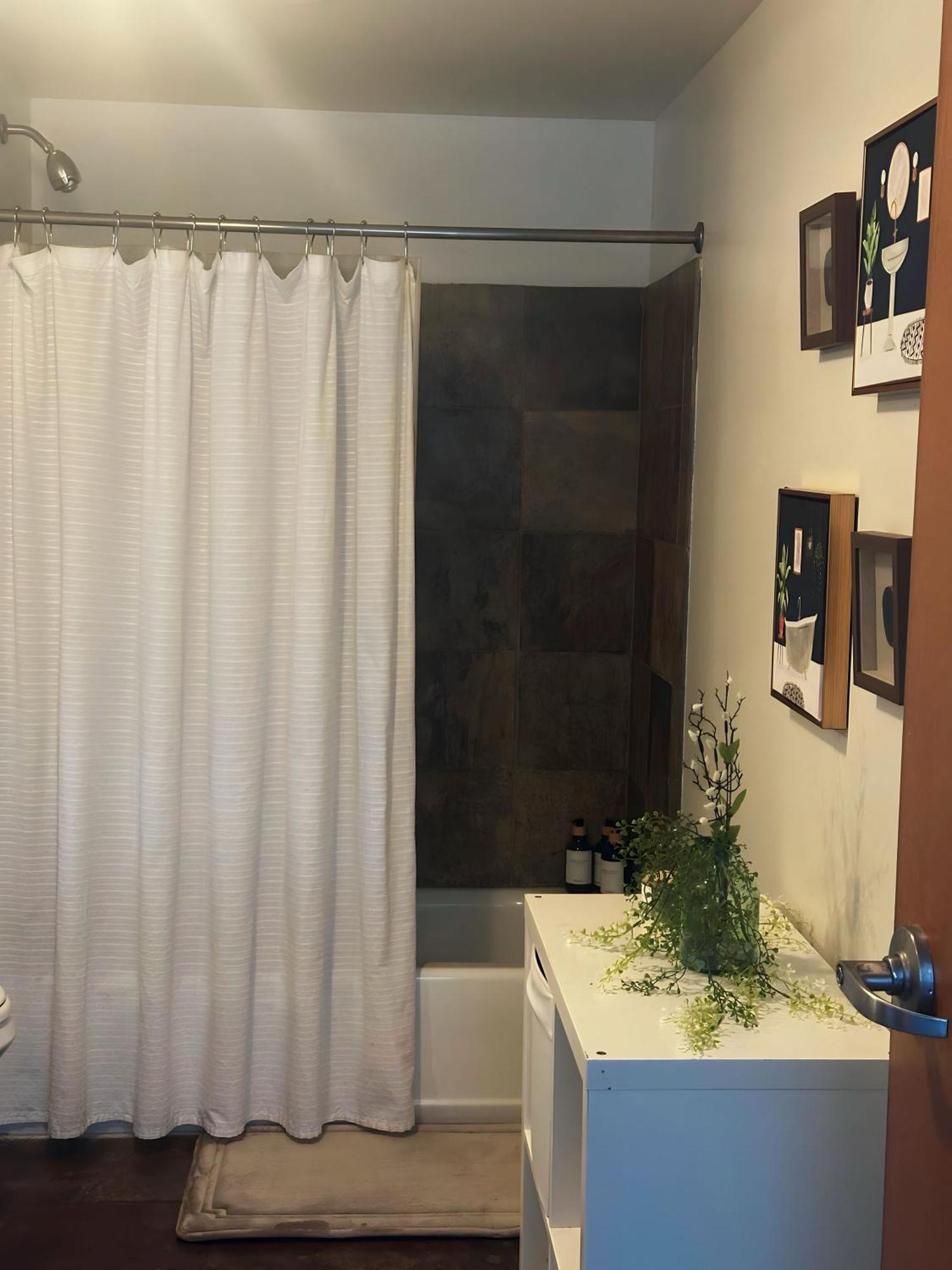 The Continental Dtla Loft Bed & Breakfast *