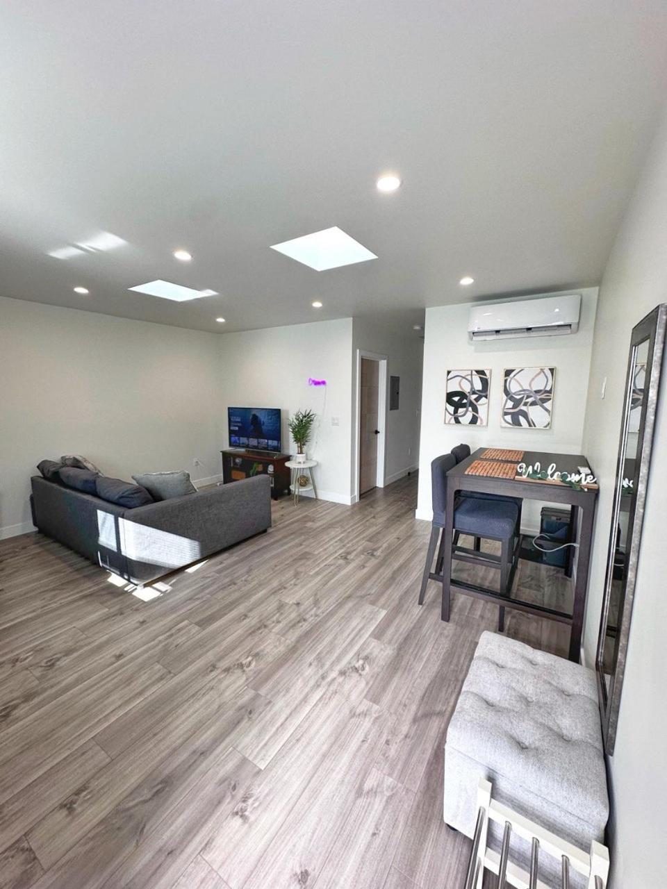 Gorgeous House In Angeles * Los Angeles