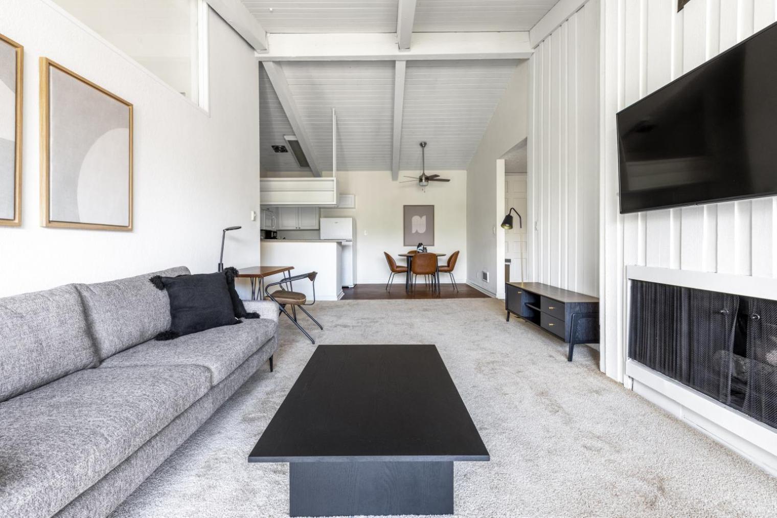 Culver 2br W Gym Pool Nr Shops Lax-330