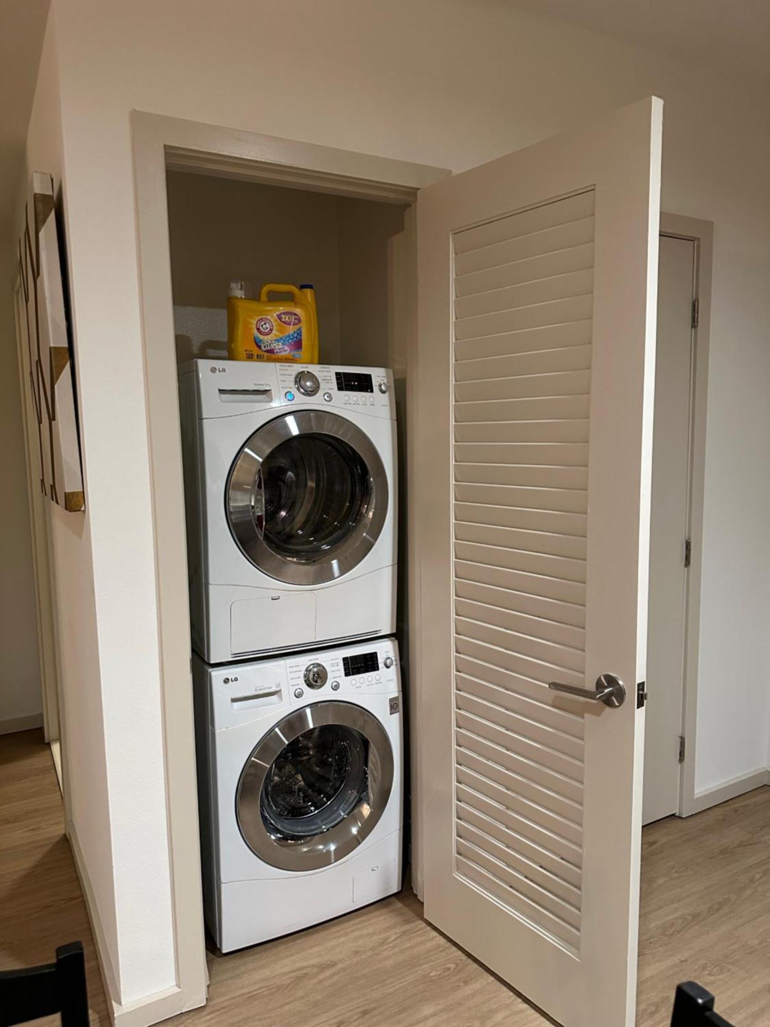 Noho 1br W Parking Los Angeles