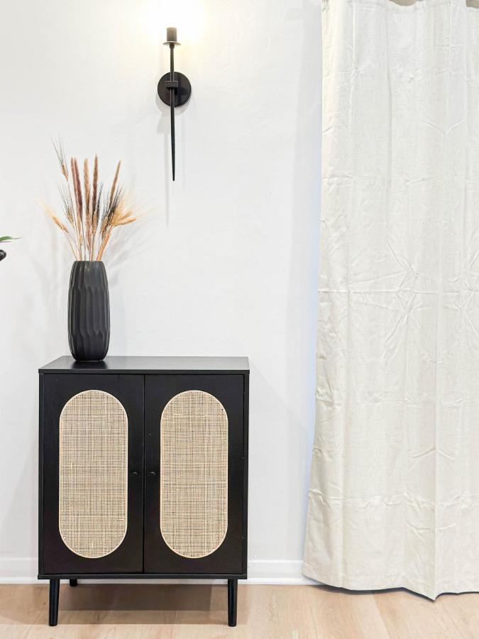 Beverly Hills-neighboring 2-br - Doh1