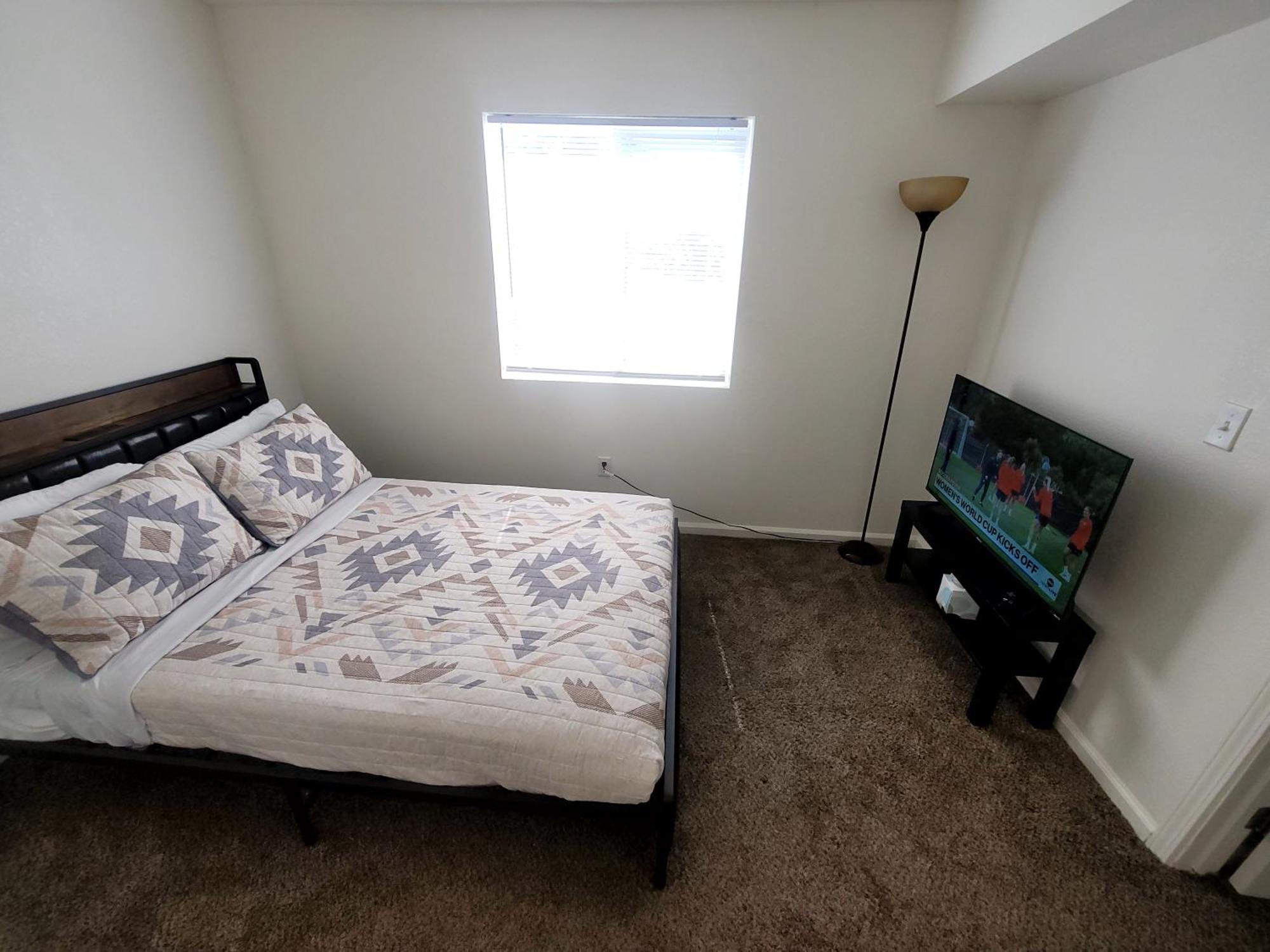 4 Bedrooms & 2.5 Bathrooms In La Holiday home *