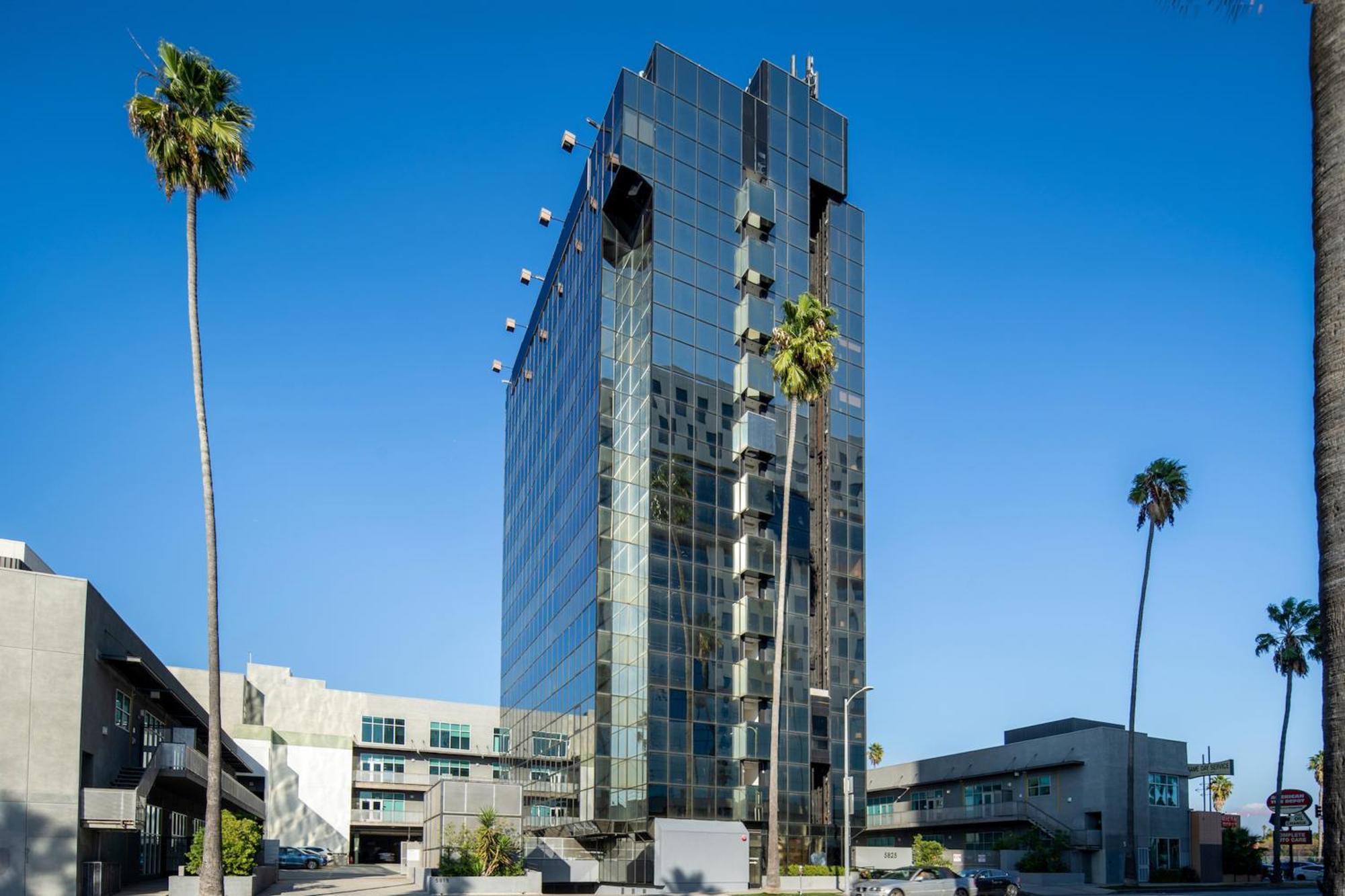 Kasa Sunset Angeles 4*