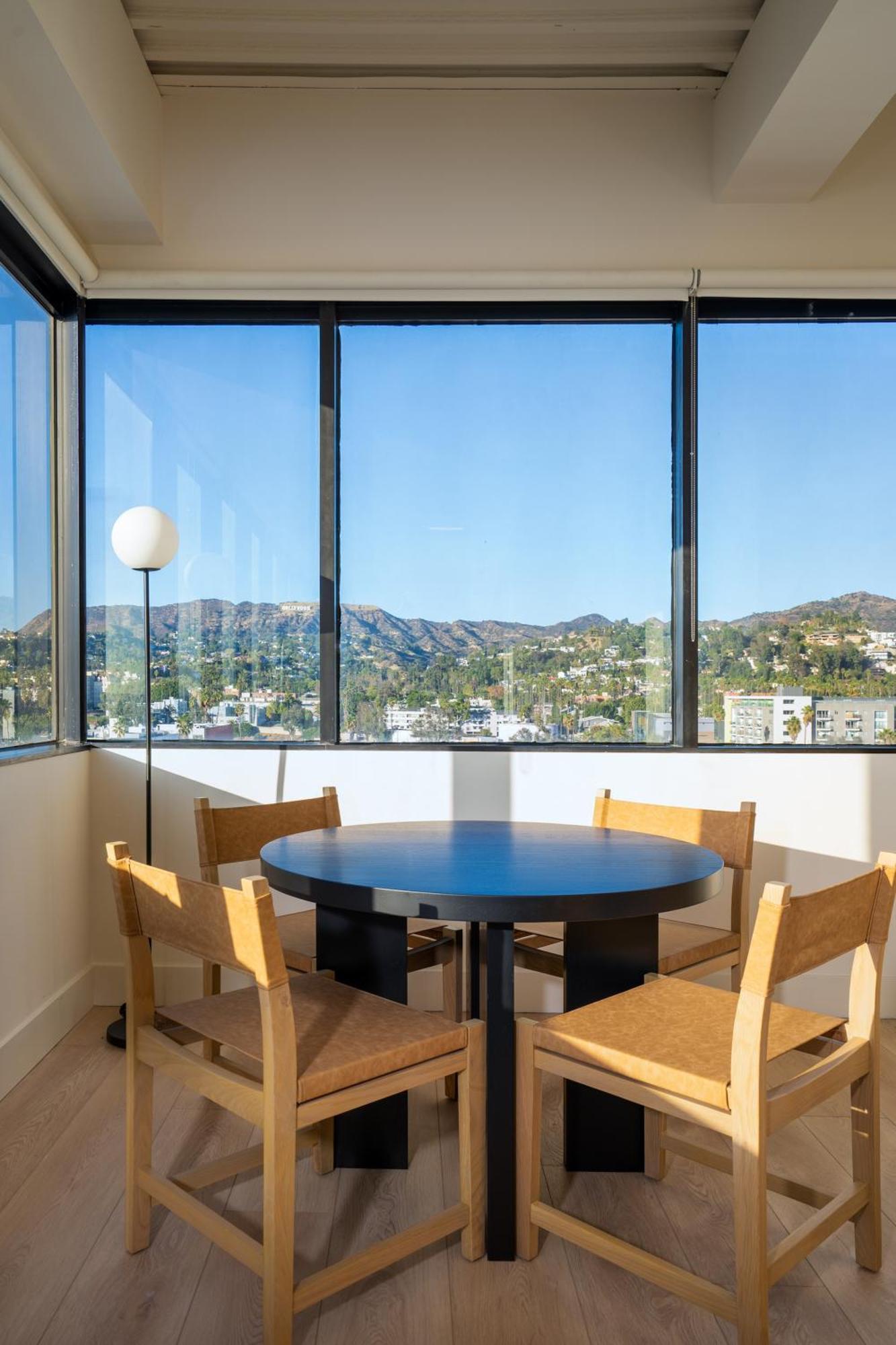 Kasa Sunset Angeles 4*