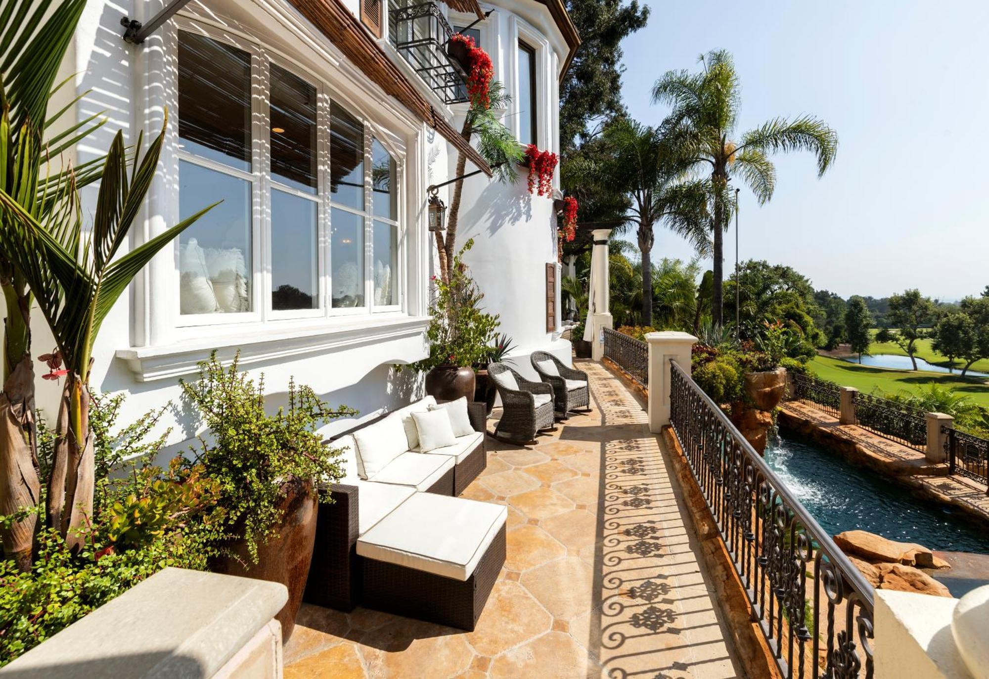 Villa Bel Air Luxury 6 Bedrooms Entire House Angeles