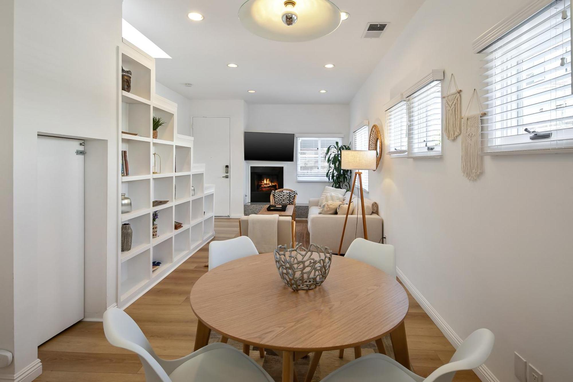 Exclusive 2bd 3ba With Balcony Casa de férias Los Angeles