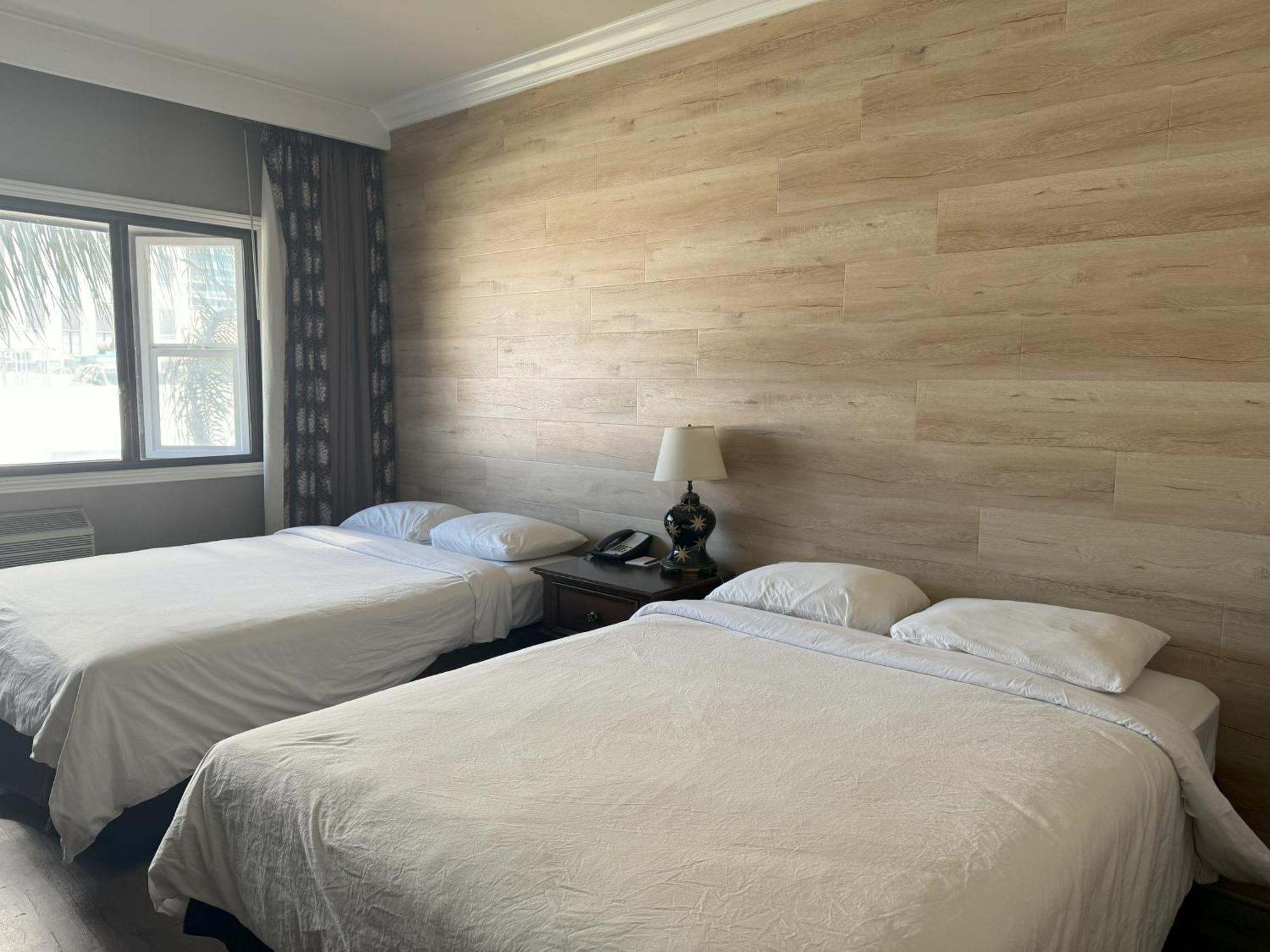 Garden And 3* Los Angeles