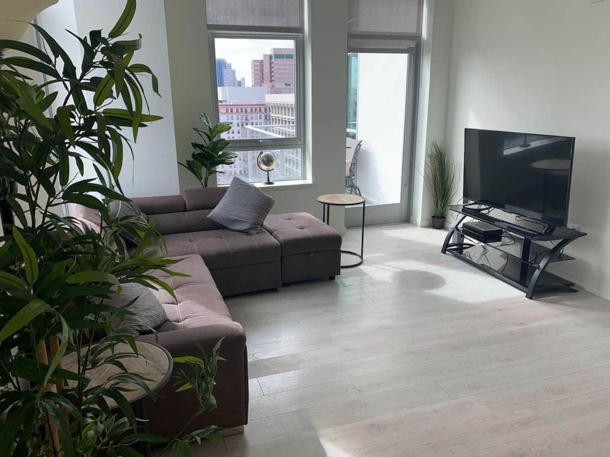 Apartment Floor High Rise 3 Bed Dtla Skyscraper Penthouse