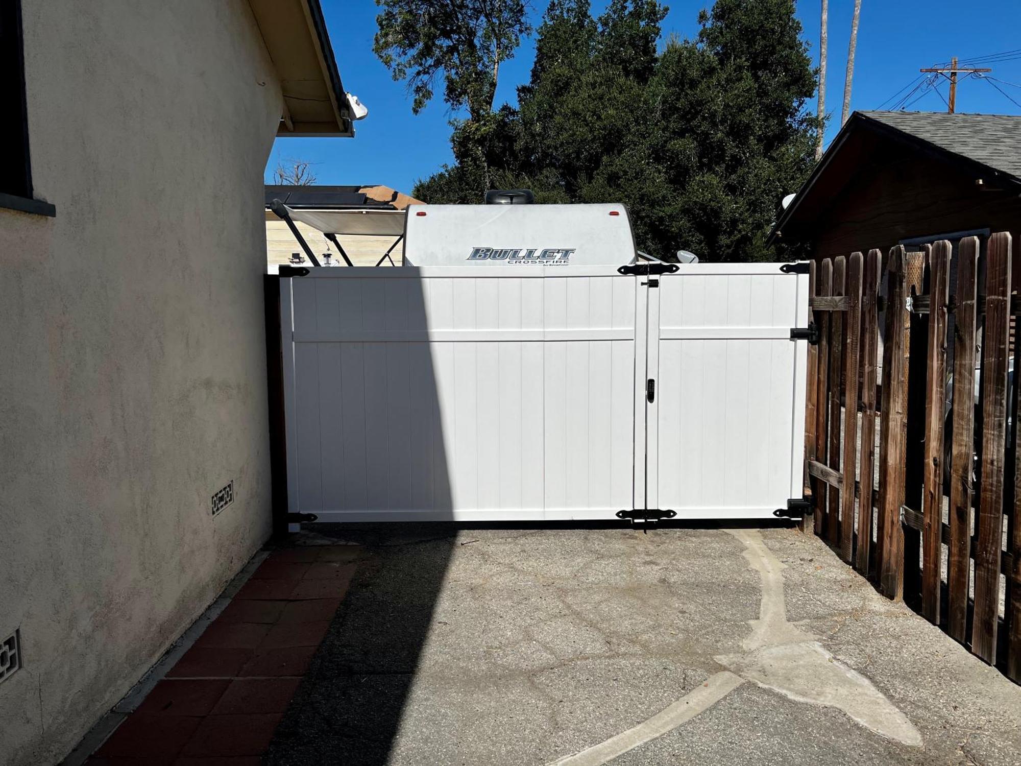 200 Direct Access Guest house Los Angeles