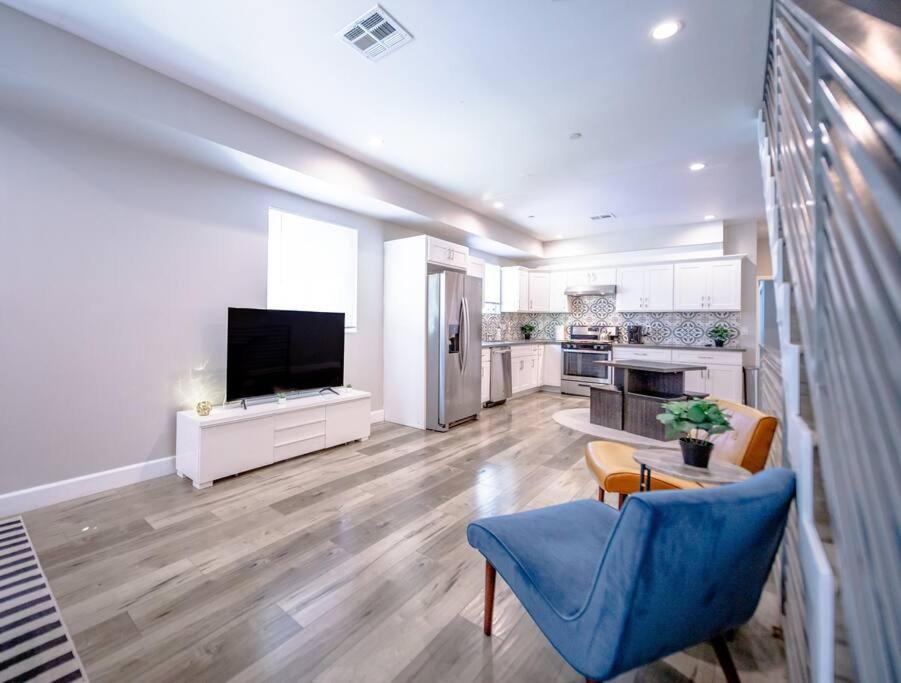 Apartamento 4bd Townhome Sleeps 10 Near Usc/dtla/expo *