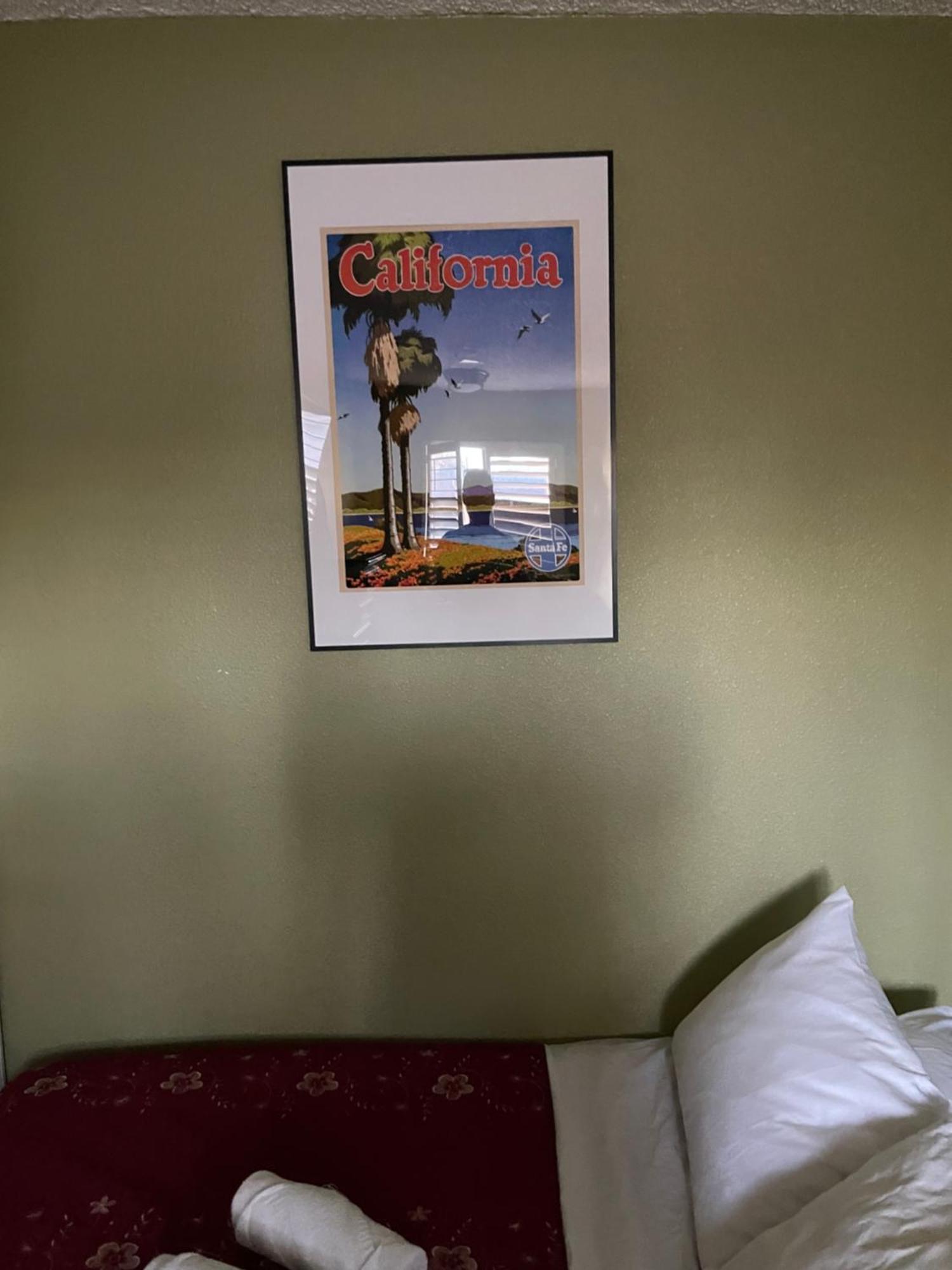 Private In Angeles With Ac, Wifi, Smart Tv, Work Desk Near Sofi Stadium Los Angeles