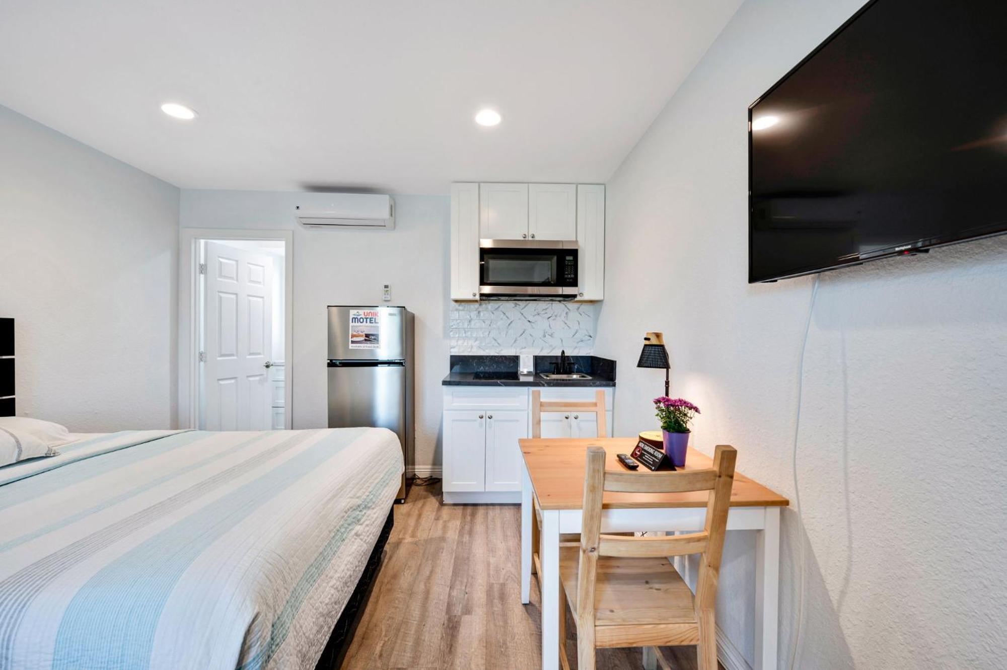 Unik Motel 2*