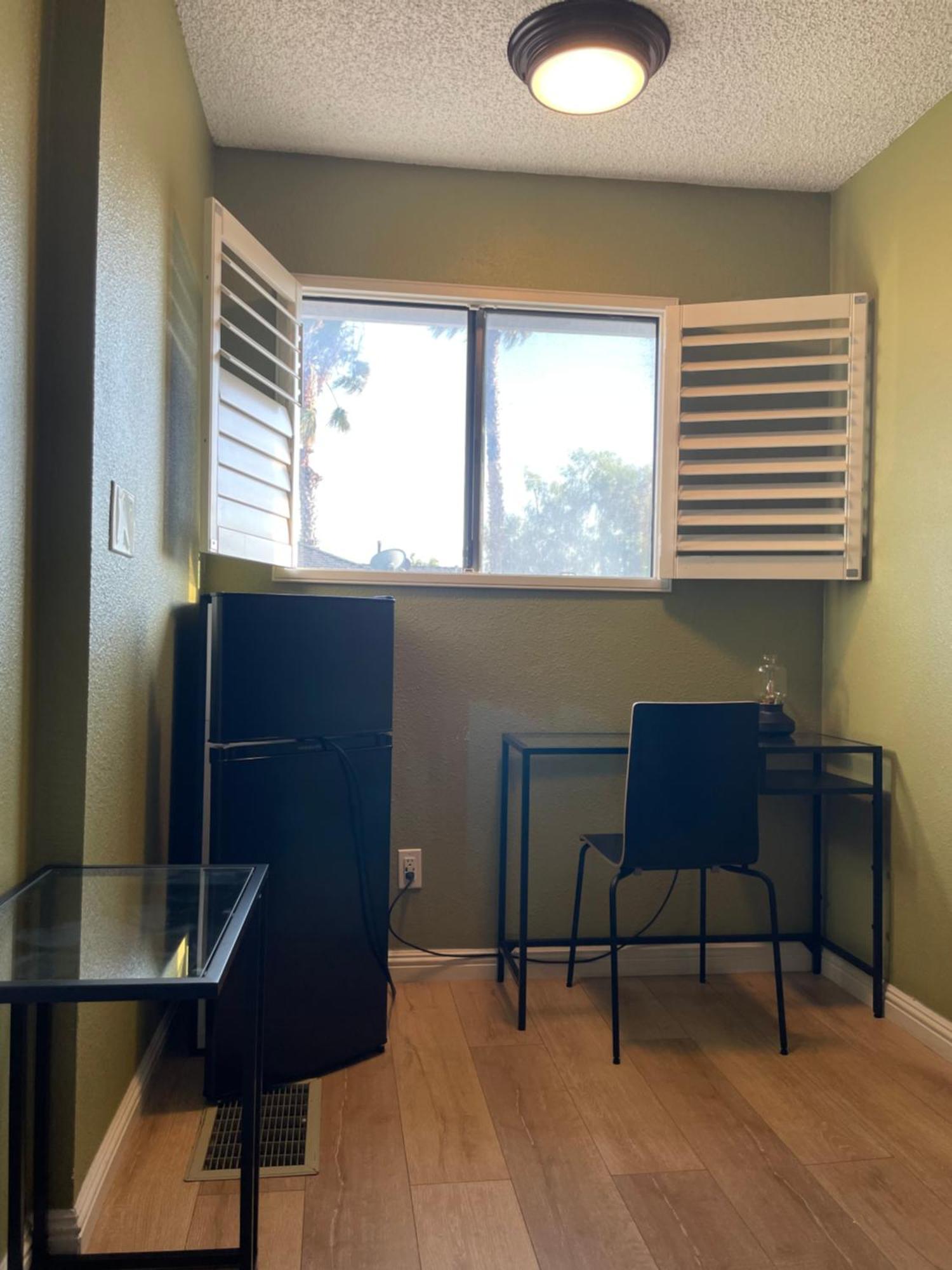 Private In Angeles With Ac, Wifi, Smart Tv, Work Desk Near Sofi Stadium Hospedagem domiciliar Los Angeles