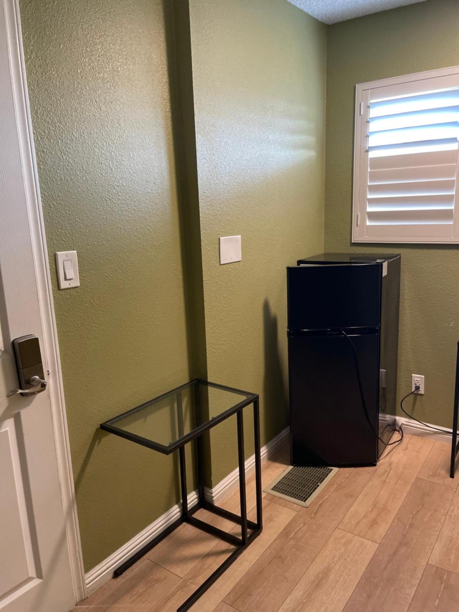 Private In Angeles With Ac, Wifi, Smart Tv, Work Desk Near Sofi Stadium Los Angeles