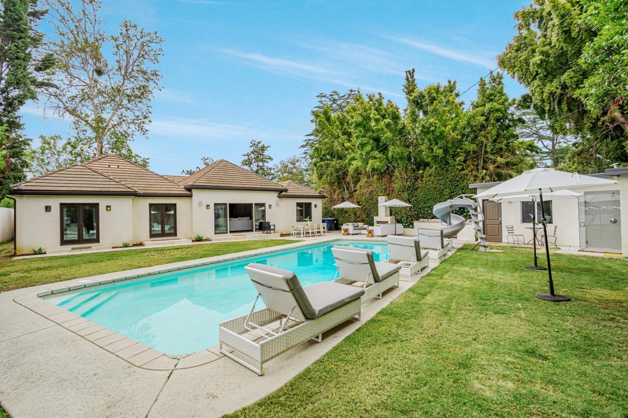 Holiday home Exquisite Oasis Near Universal With Large Pool *