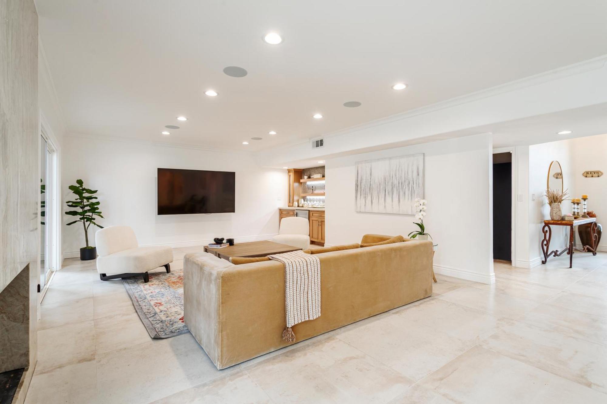 Casa de férias Beautiful 5 Bedroom 8 Bed Sleeps Up To 16 With Pool Near Universal *