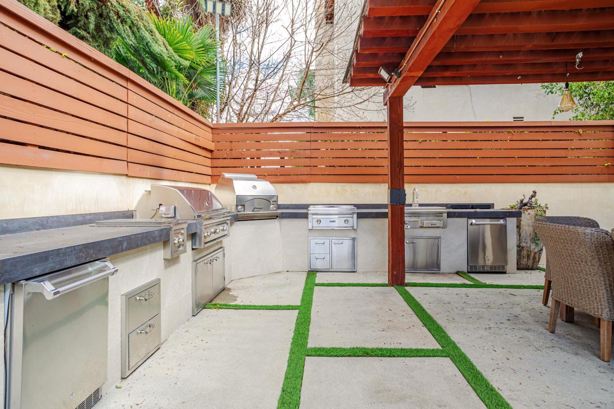 Beautiful 5 Bedroom 8 Bed Sleeps Up To 16 With Pool Near Universal Casa de férias *