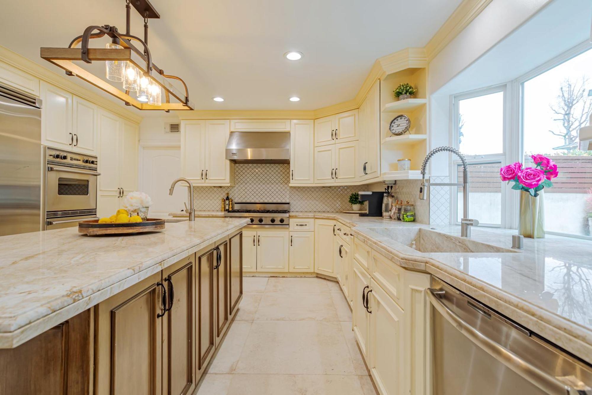 Beautiful 5 Bedroom 8 Bed Sleeps Up To 16 With Pool Near Universal Casa de férias *