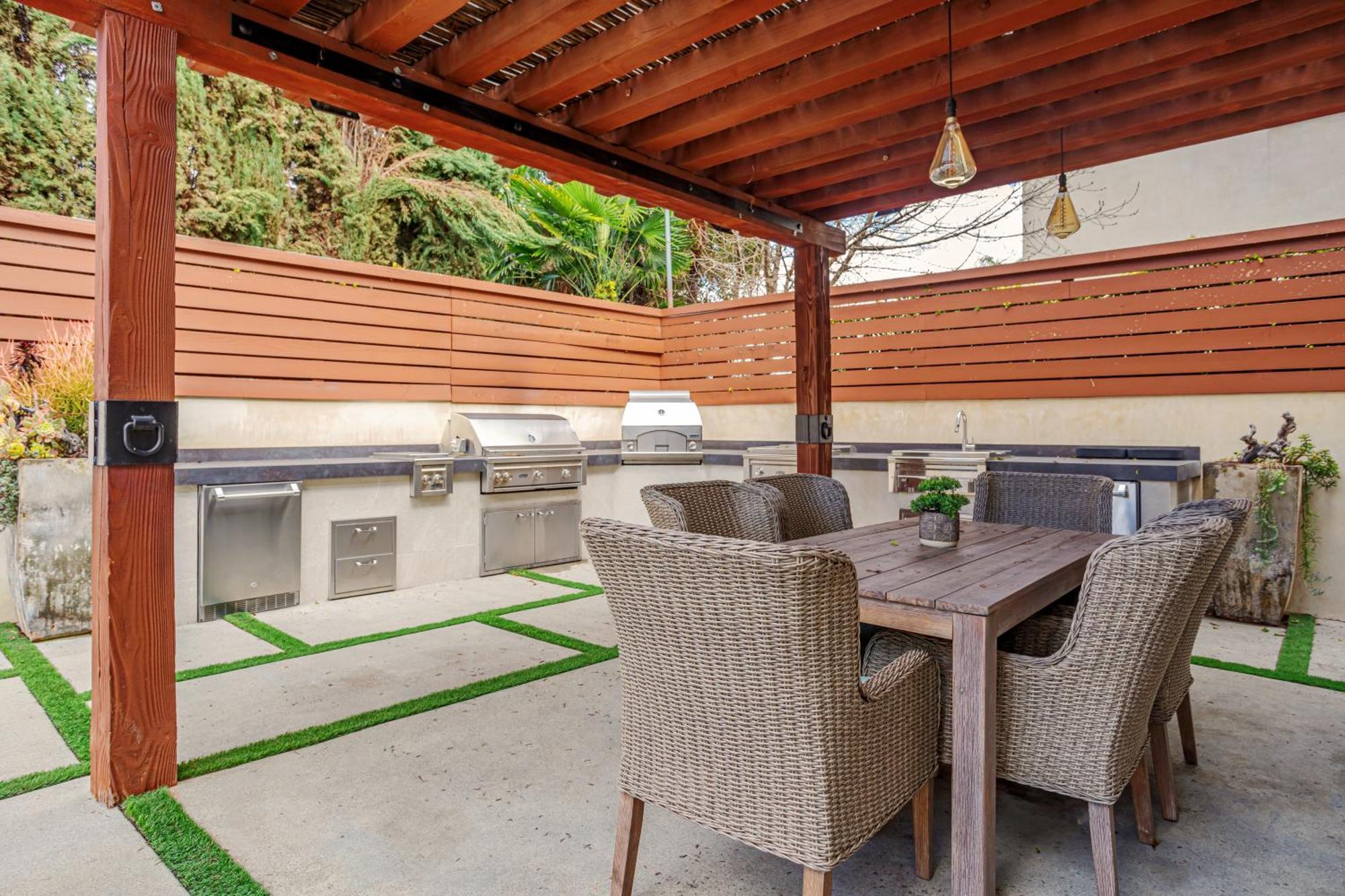 Beautiful 5 Bedroom 8 Bed Sleeps Up To 16 With Pool Near Universal Casa de férias *