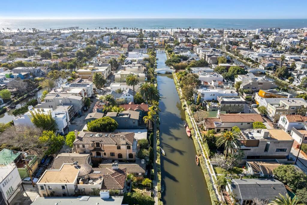 Elegant Mediterranean Waterfront Los Angeles
