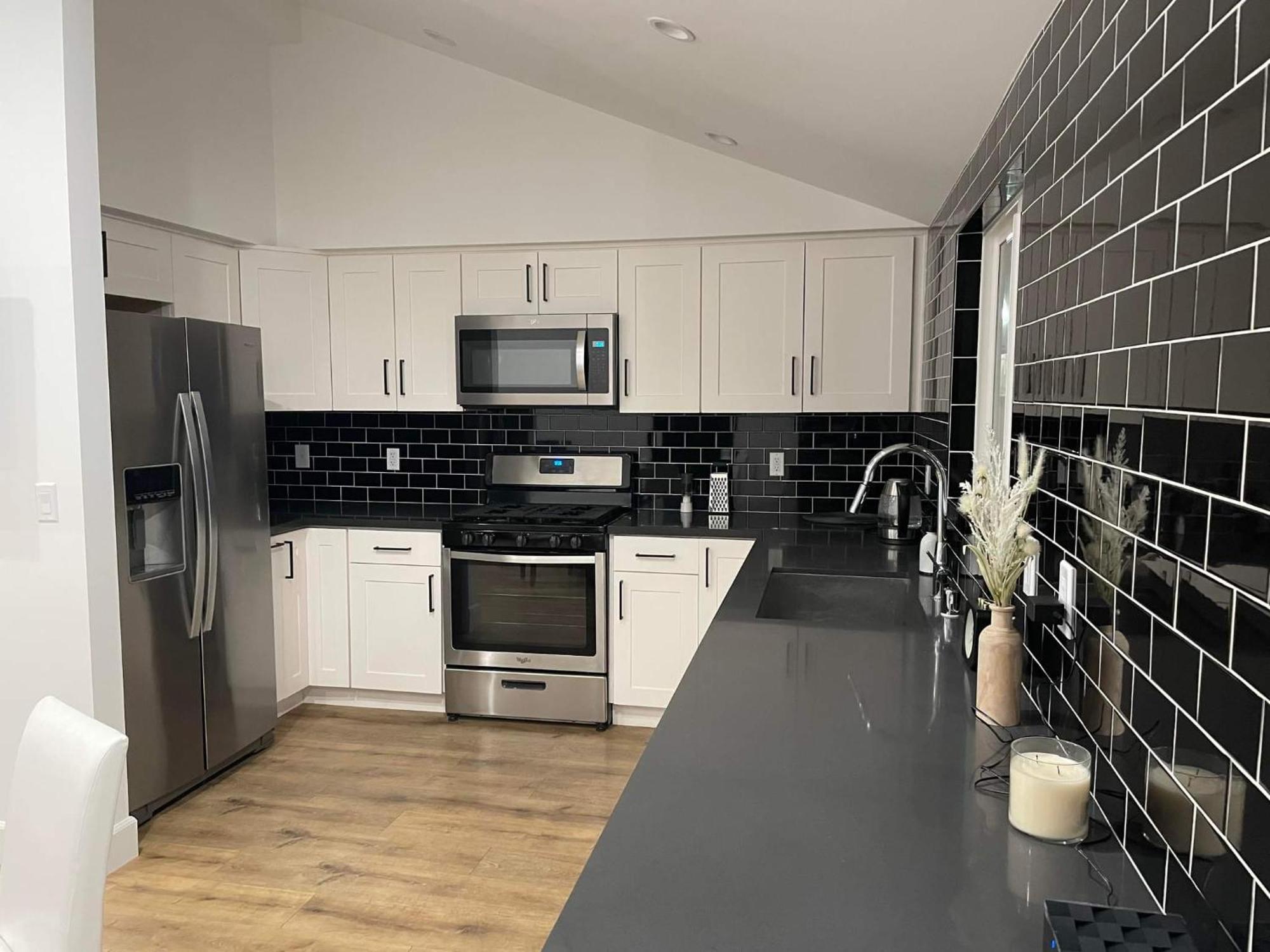 Gated Private House With Own Parking Sherman Oaks Holiday home *