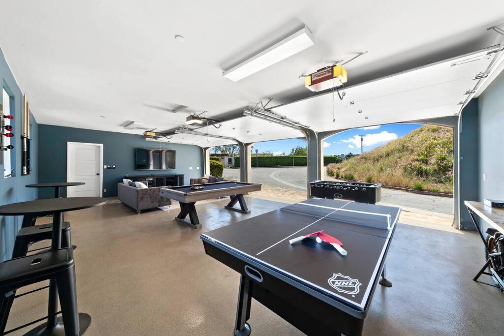 Hollywood Hills Luxury Spanish Estate With Pool & Views * Los Angeles