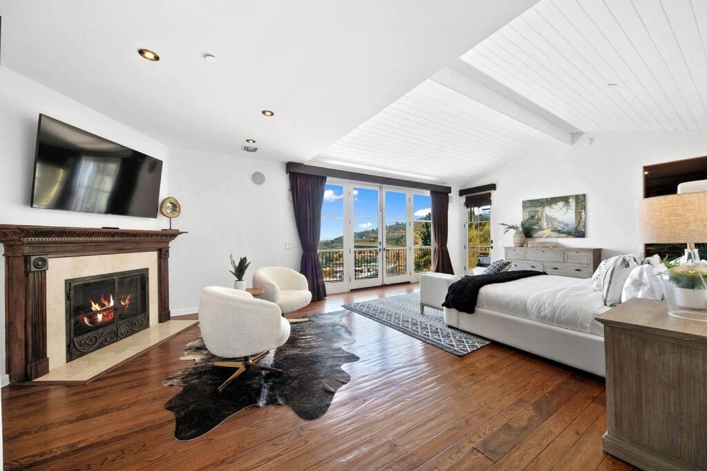 Hollywood Hills Luxury Spanish Estate With Pool & Views * Los Angeles