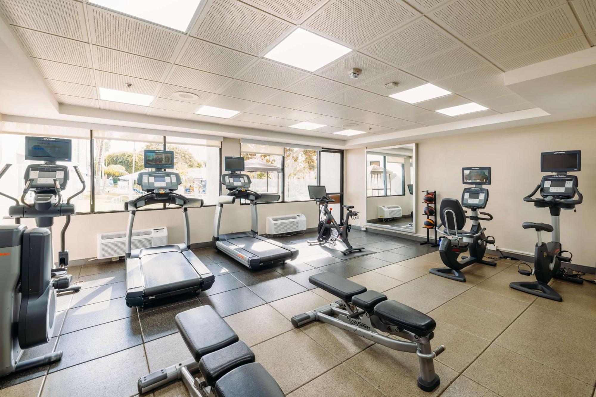Mdr Marina Del Rey- A Doubletree By Hilton Hotel