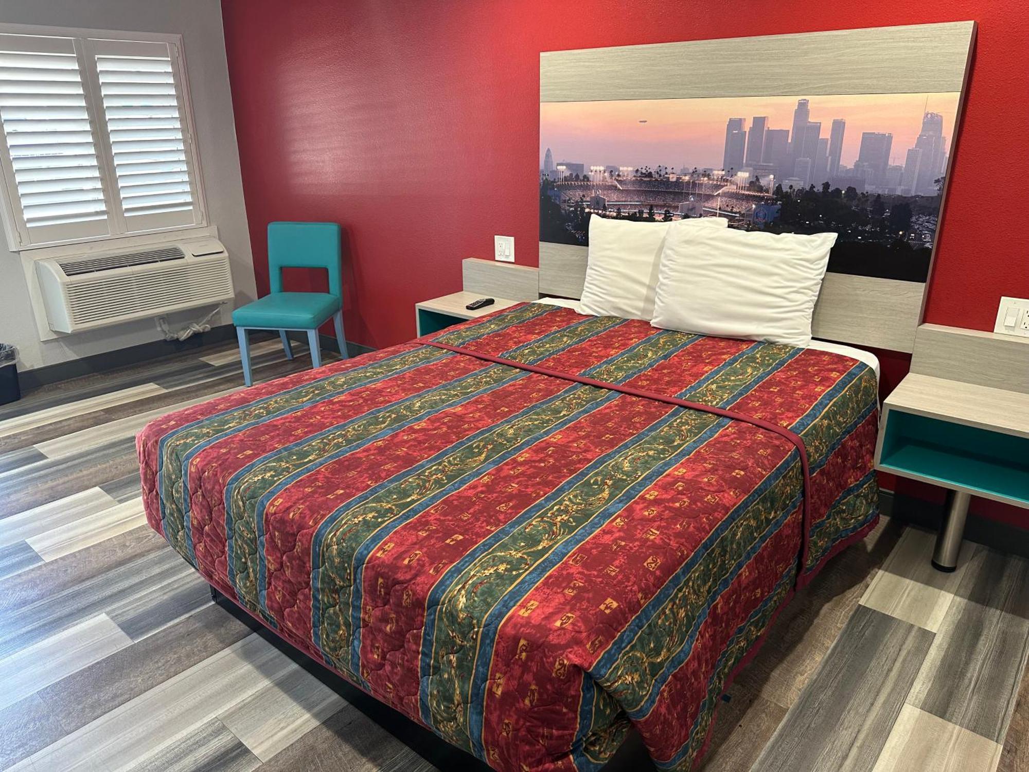 Sahara - Angeles Motel