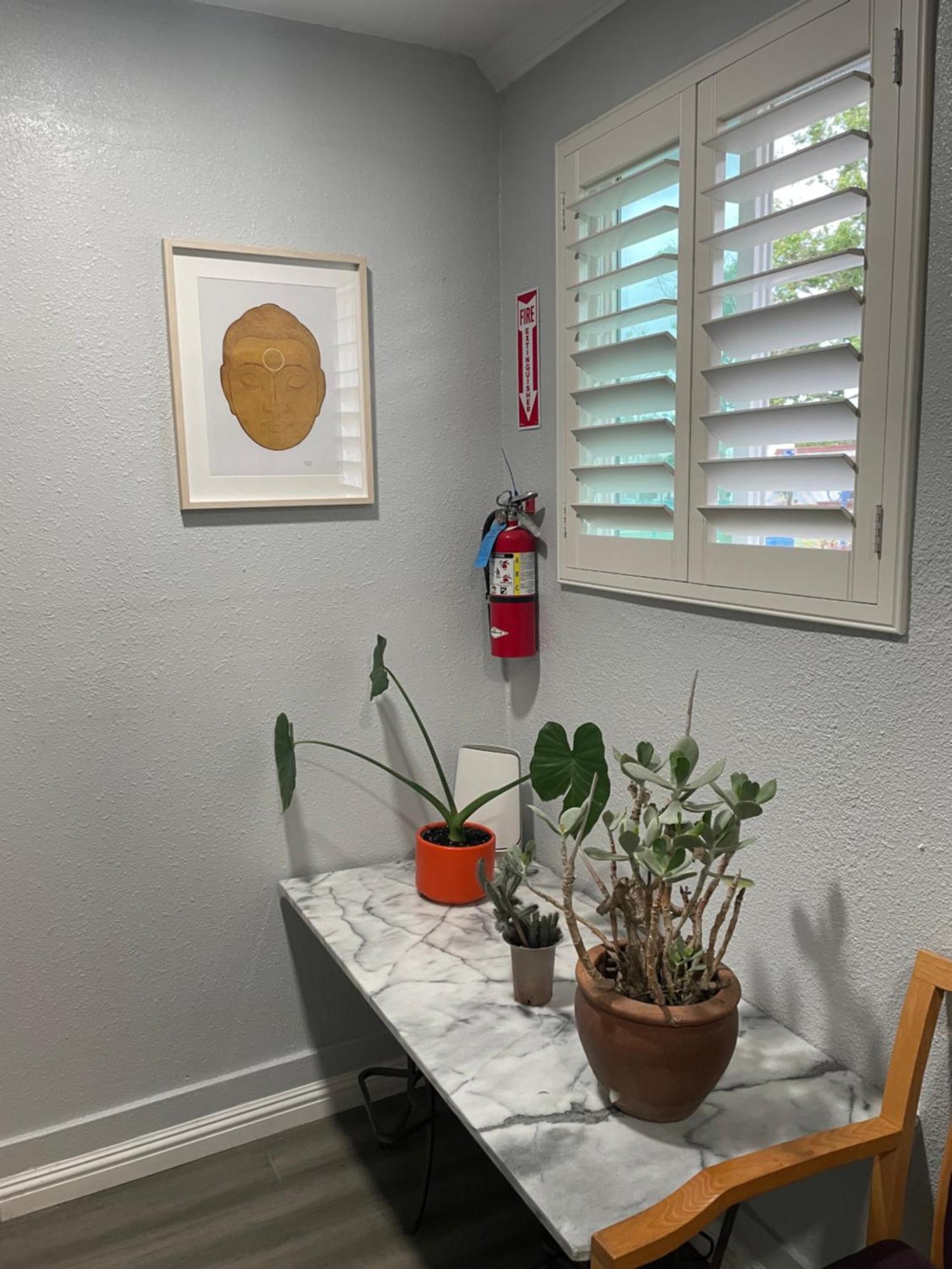 Hospedagem domiciliar Private In Angeles With Ac, Wifi, Smart Tv, Work Desk Near Sofi Stadium