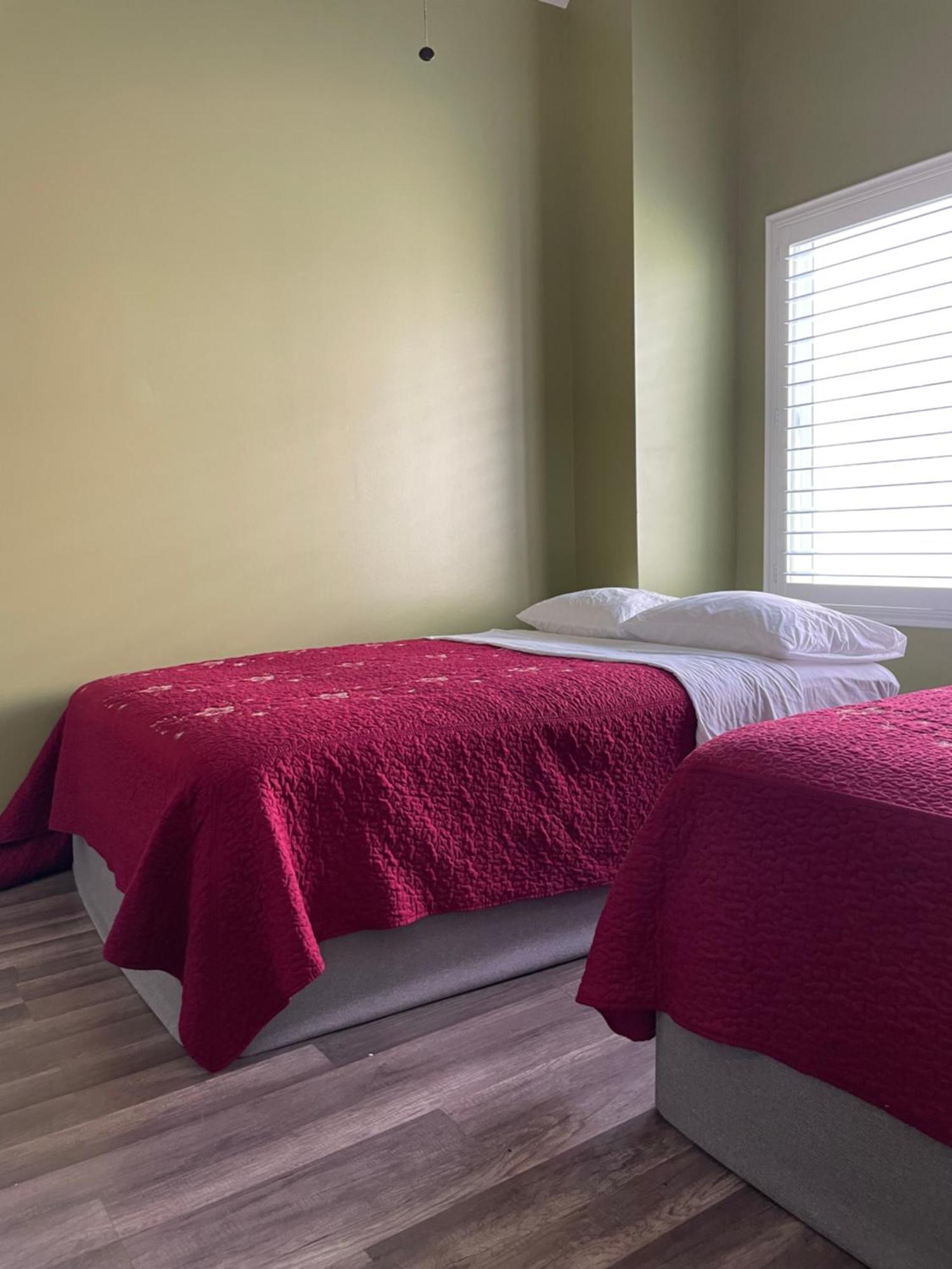 Homestay Private La Oasis: Usc-adjacent Comfort With Full Amenities Los Angeles