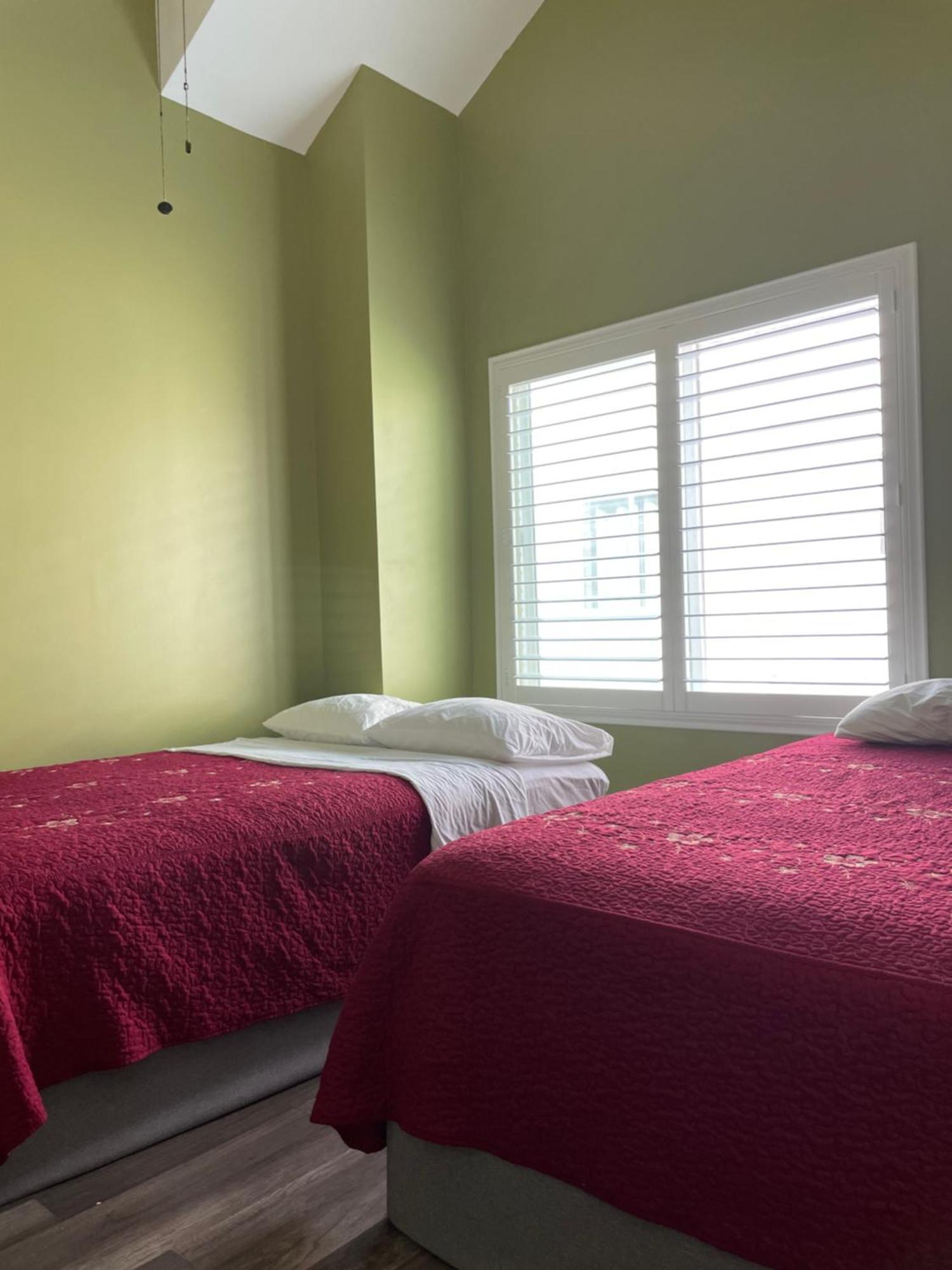 Hospedagem domiciliar Private La Oasis: Usc-adjacent Comfort With Full Amenities Los Angeles
