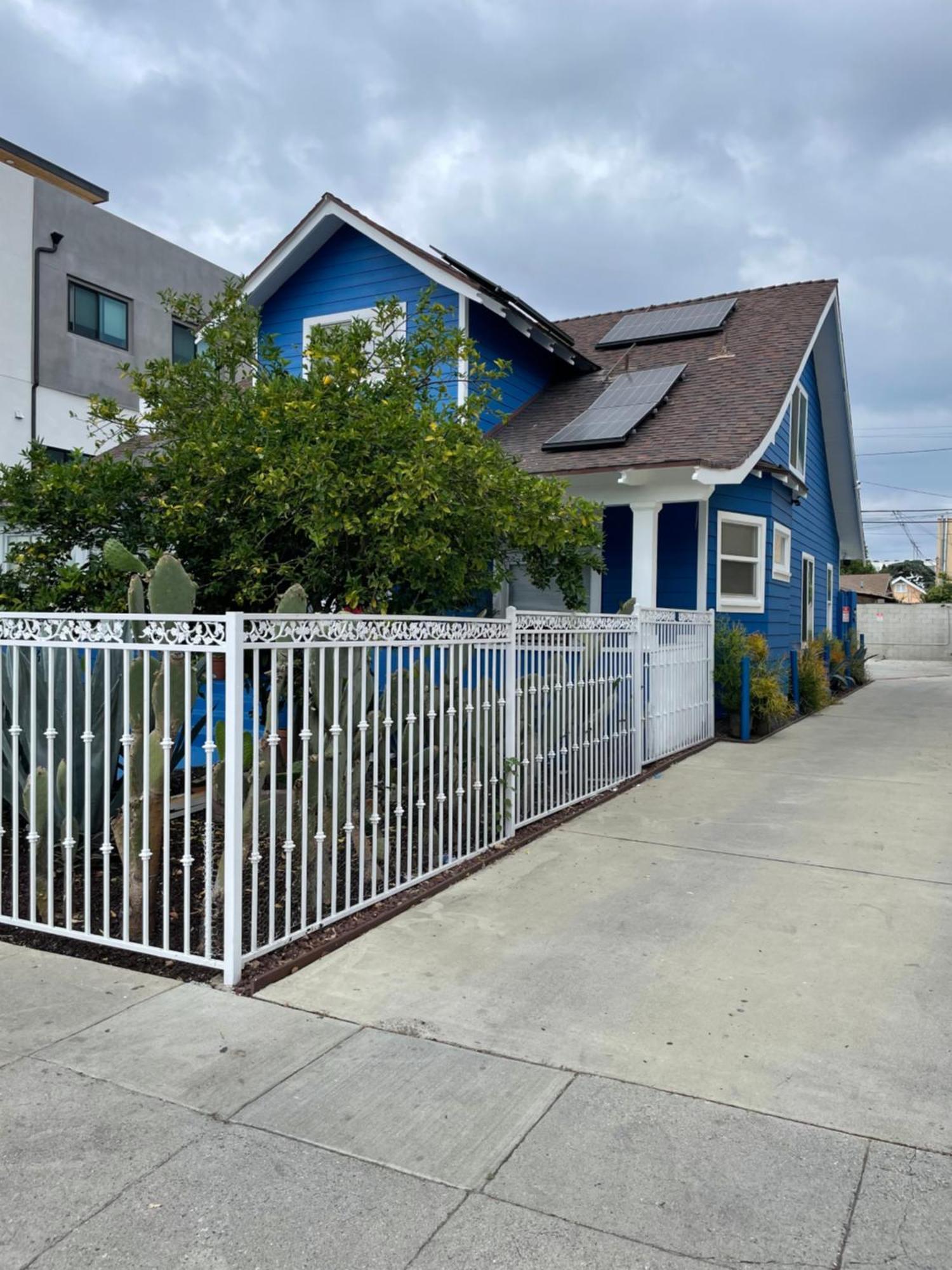 Private Angeles - Free Wifi, Ac, Tv, Private Fridge, Kitchen, Near Usc - Exposition Park - Usc Memorial Coliseum - Banc Of California Bmo Stadium - Downtown Angeles Dtla - Of Southern California Usc!!! Homestay