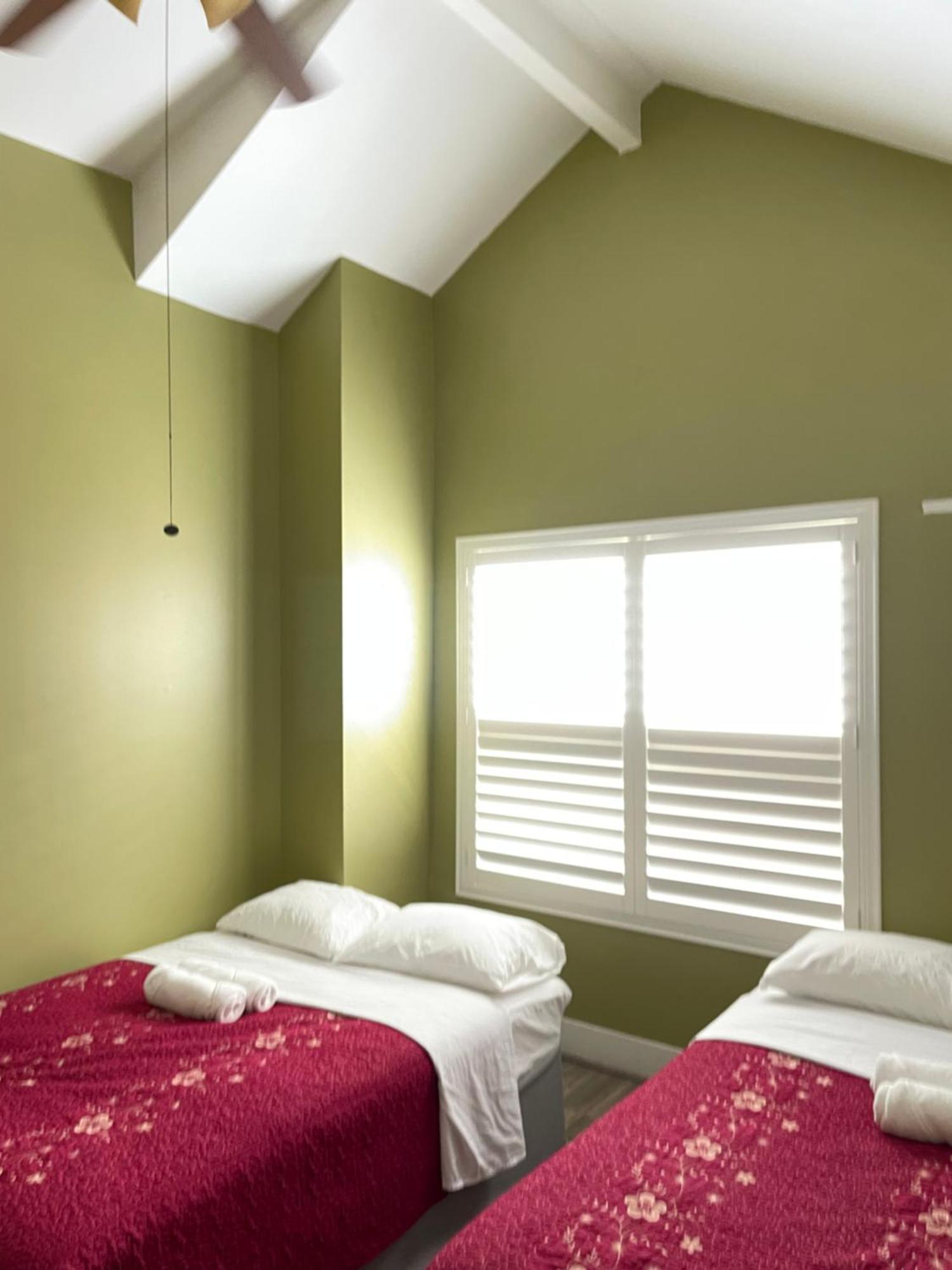 Homestay Private La Oasis: Usc-adjacent Comfort With Full Amenities *