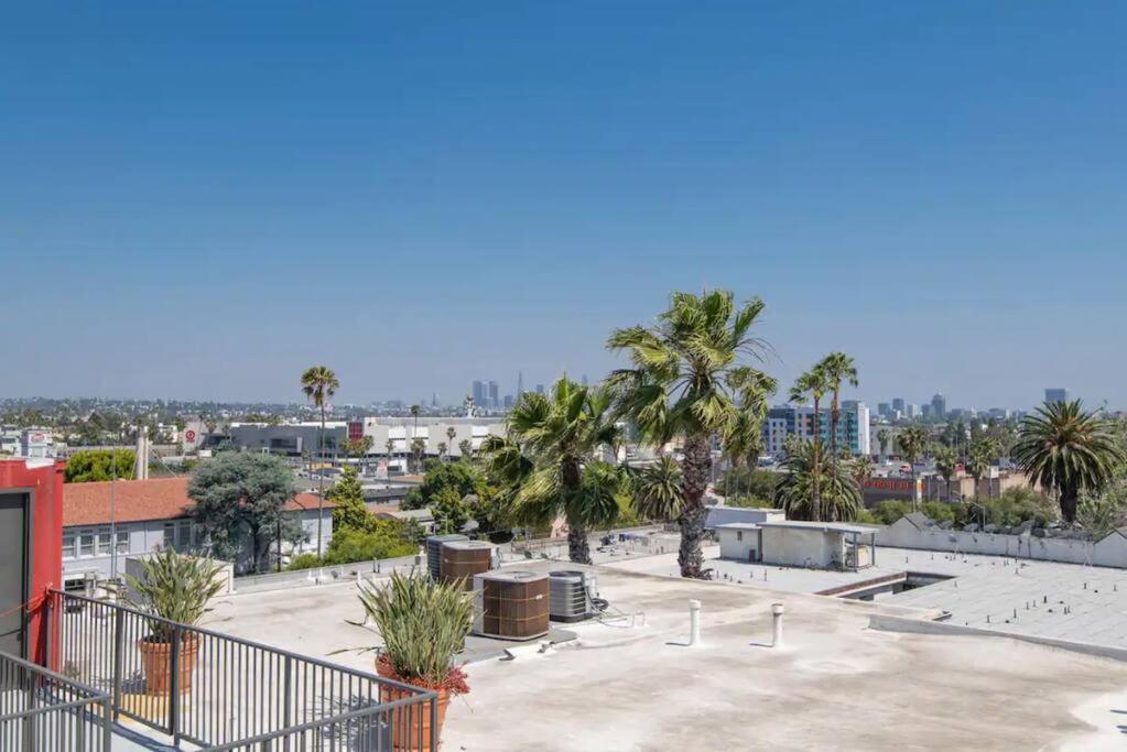 Hollywood 2bed W Rooftop Pool & Panoramic View Los Angeles