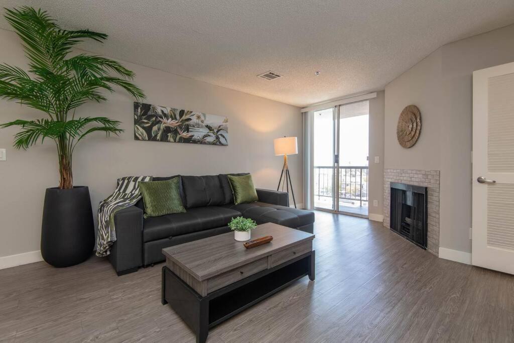 Hollywood 1bed W Rooftop Pool & Panoramic View