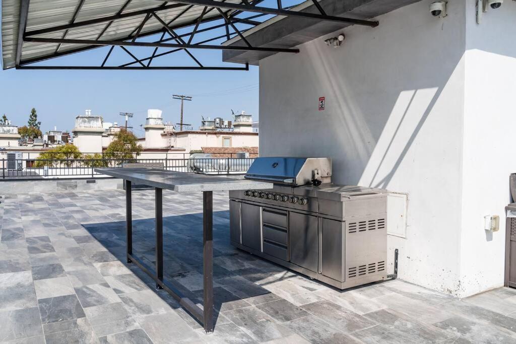 Apartment Hype Inspired Urban Escape 3 Bed By Sofi And Lax