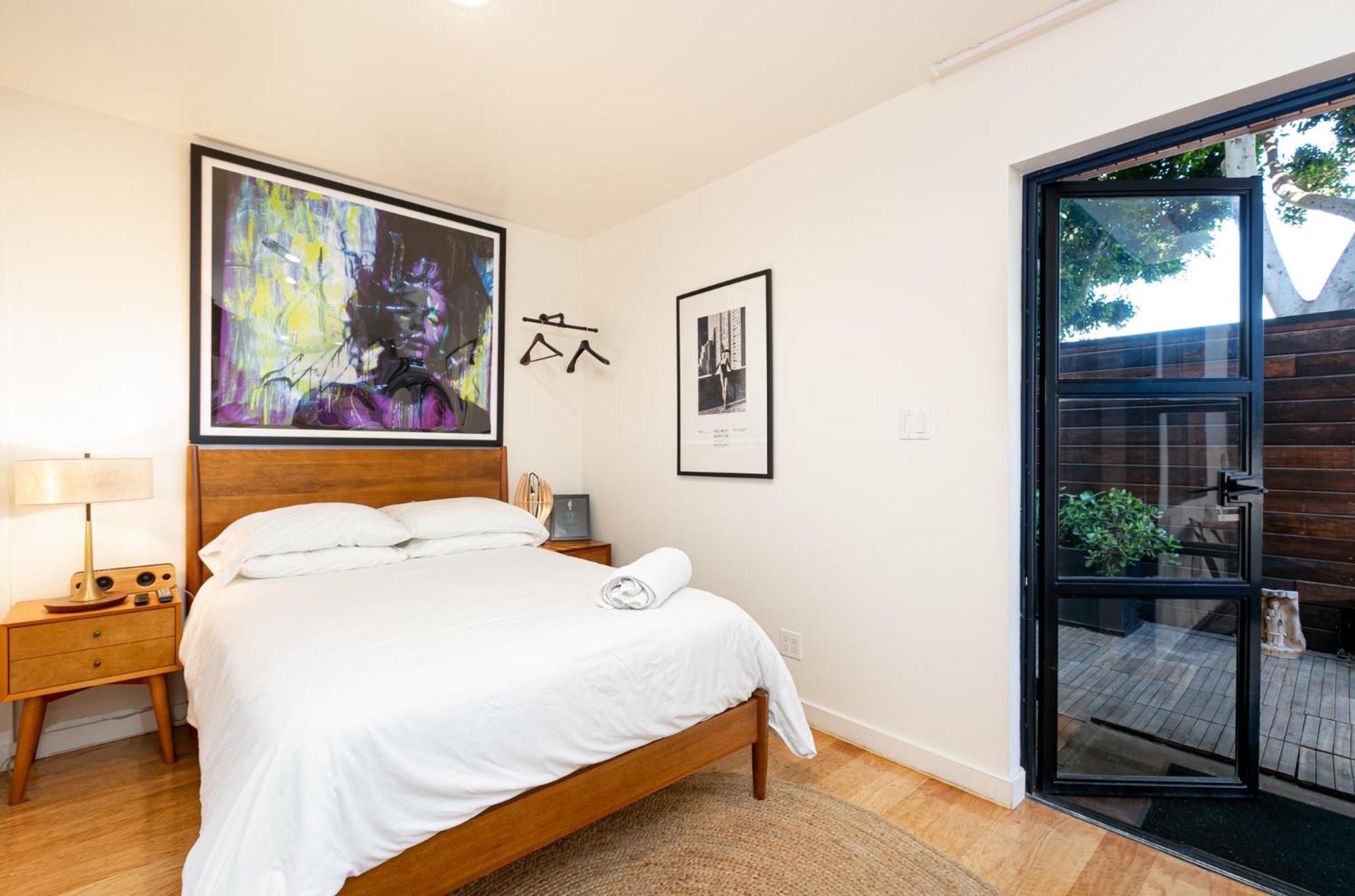 Artspace Venice Studio With Patio *