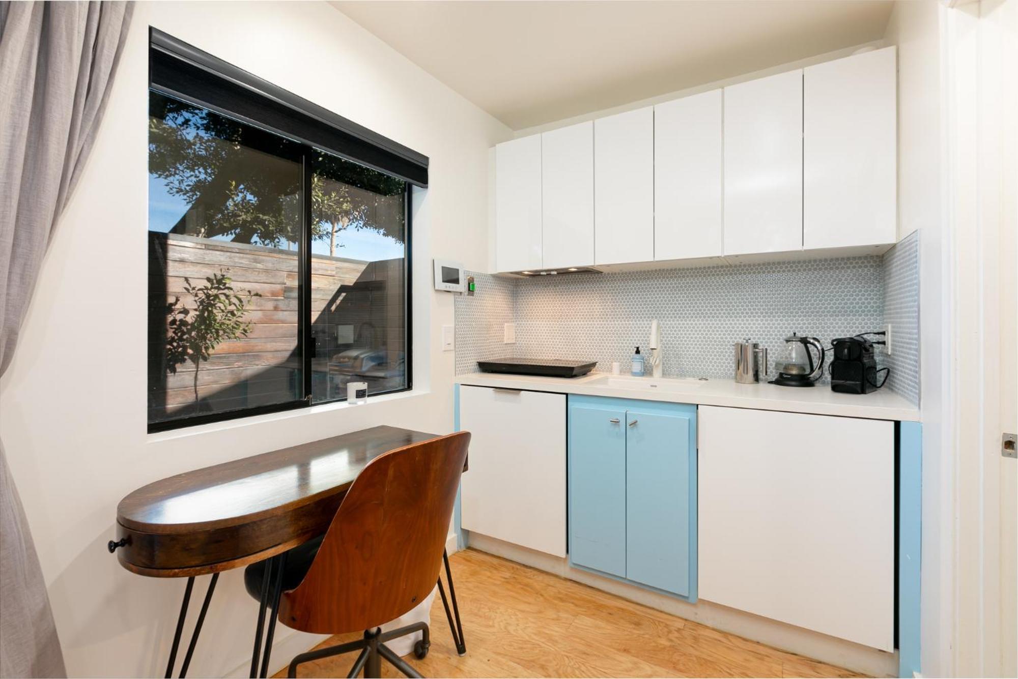 Artspace Venice Studio With Patio * Los Angeles