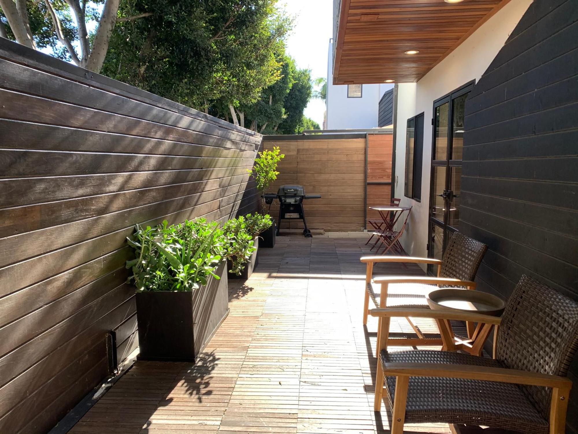 Artspace Venice Studio With Patio Apartment