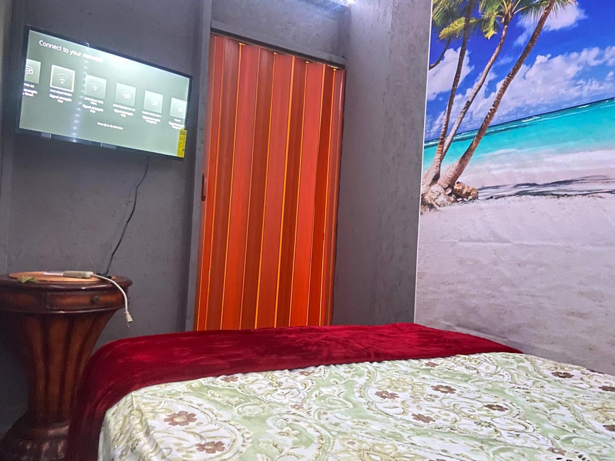 Guest house Venice Beach International Traveler Los Angeles